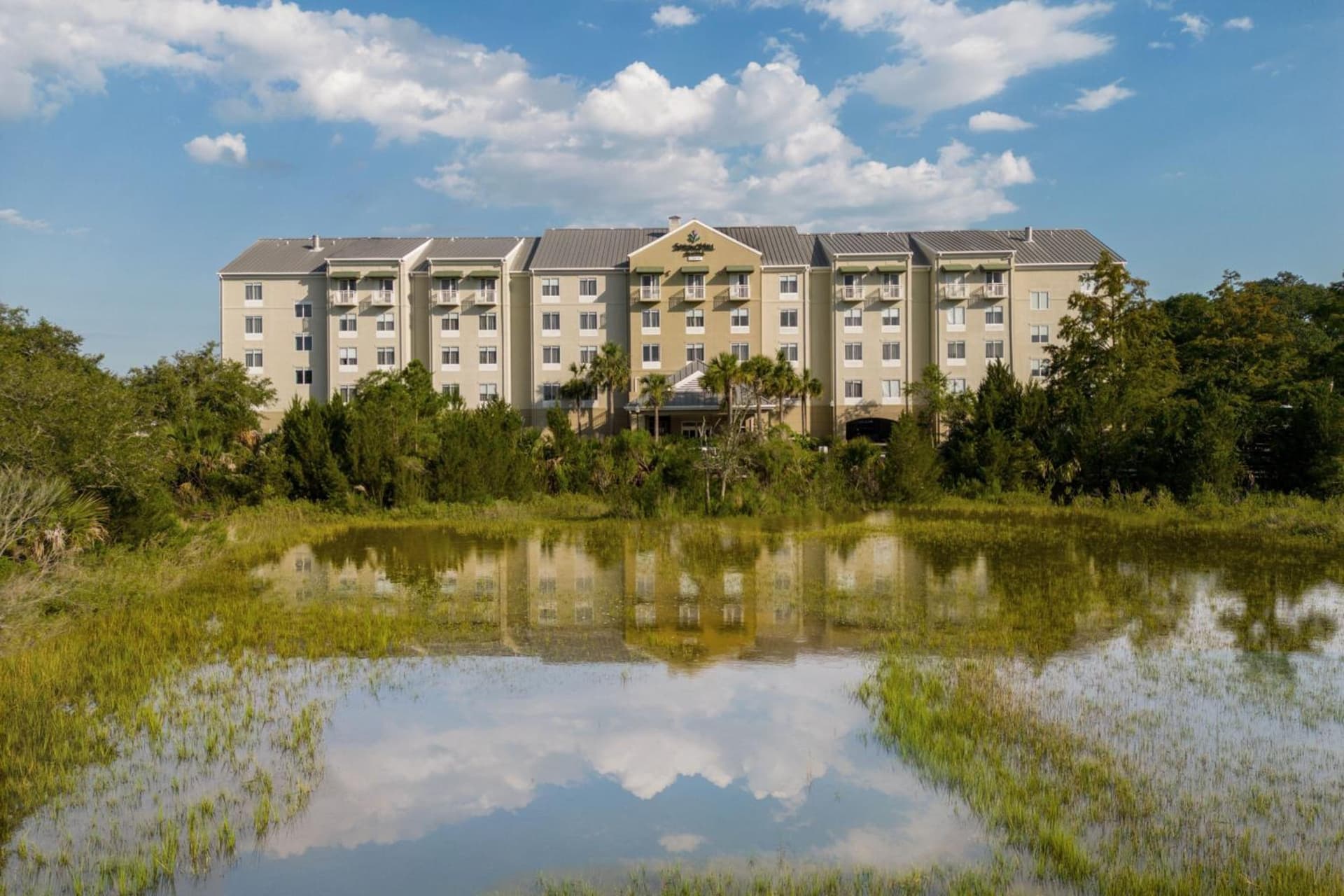 SpringHill Suites by Marriott Charleston Riverview interior in Charleston, SC — gallery photo 2