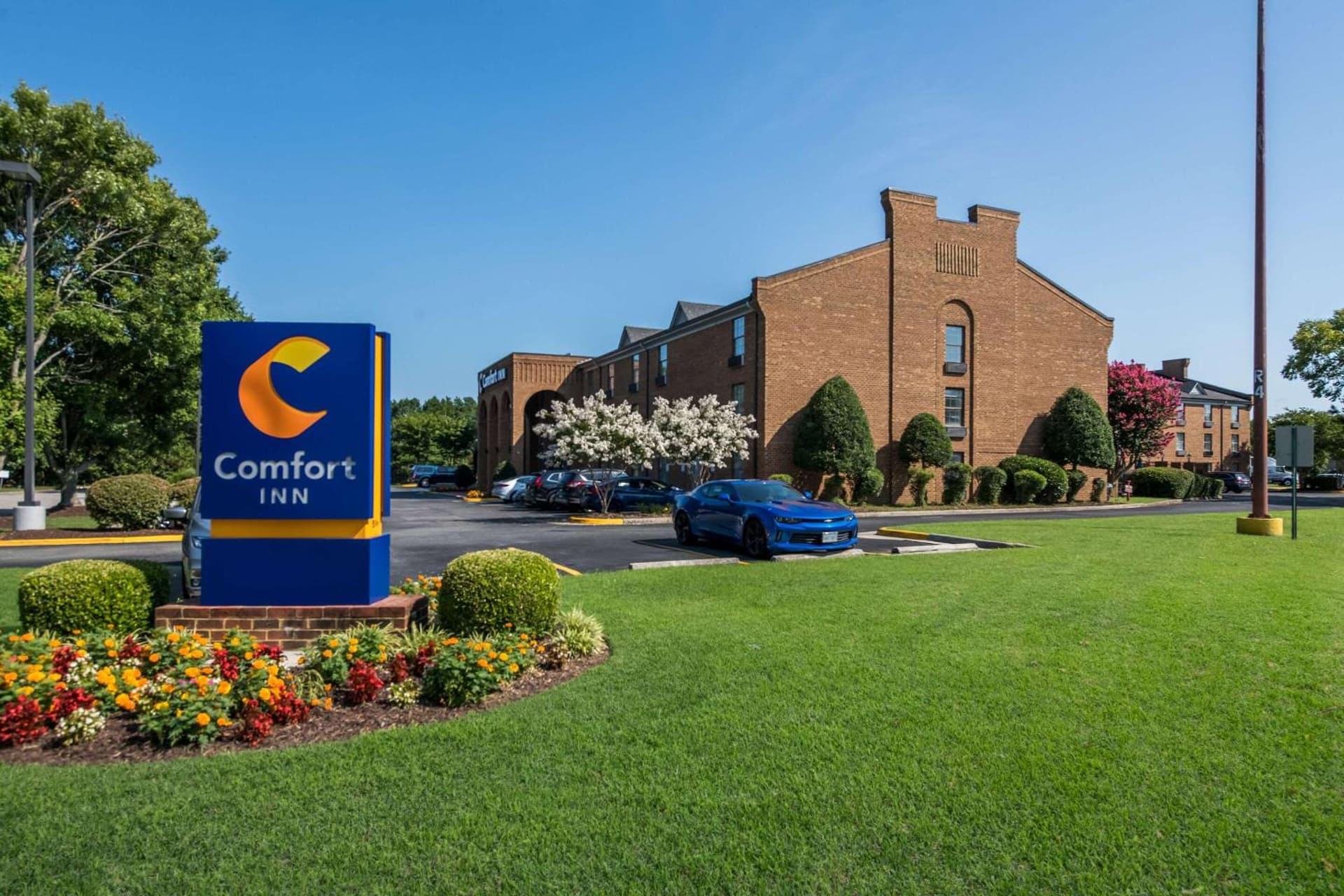 Comfort Inn Newport News - Hampton I-64 featured exterior or lobby in Newport News, VA — similar hotel
