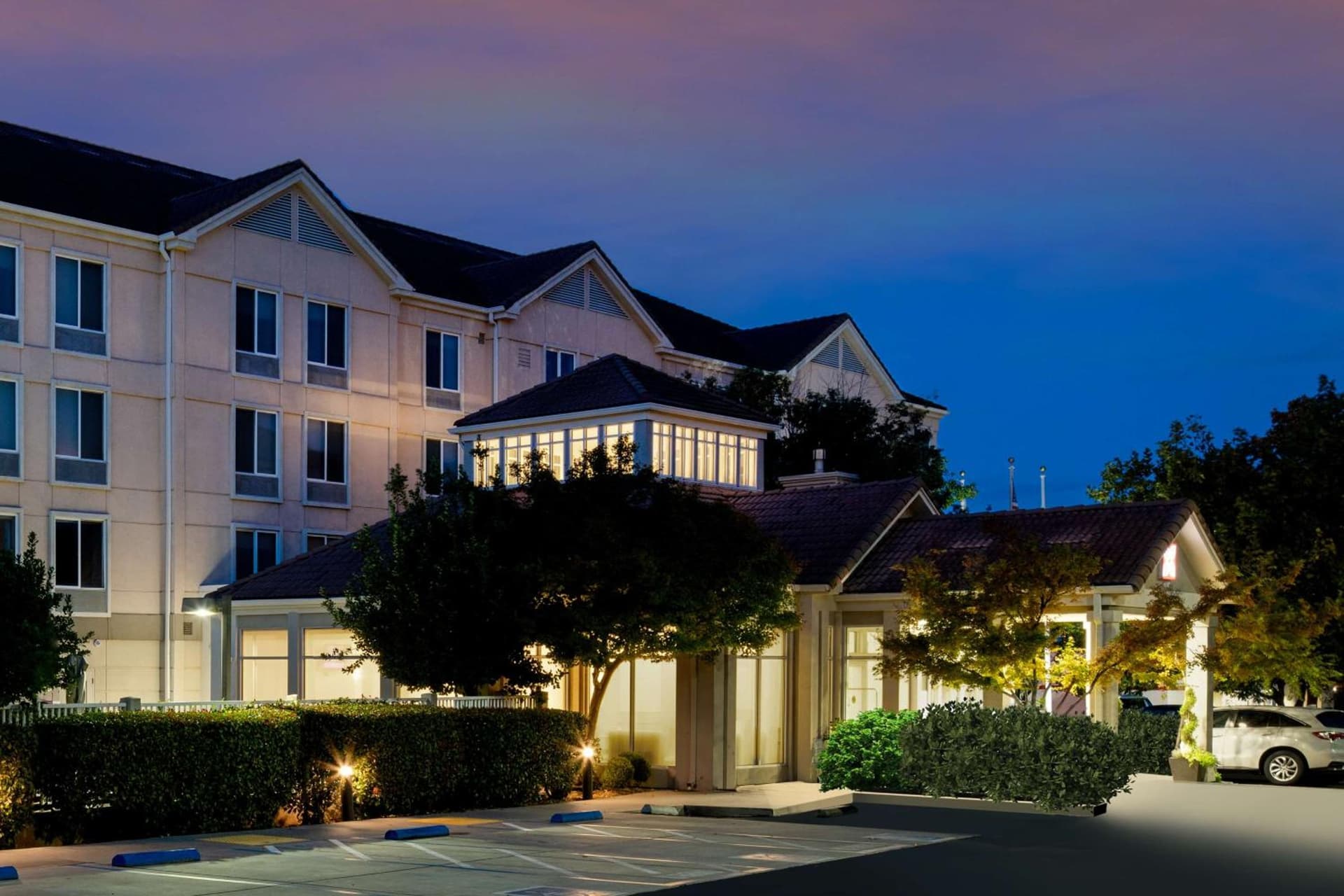 Hilton Garden Inn Folsom interior in Folsom, CA — gallery photo 2