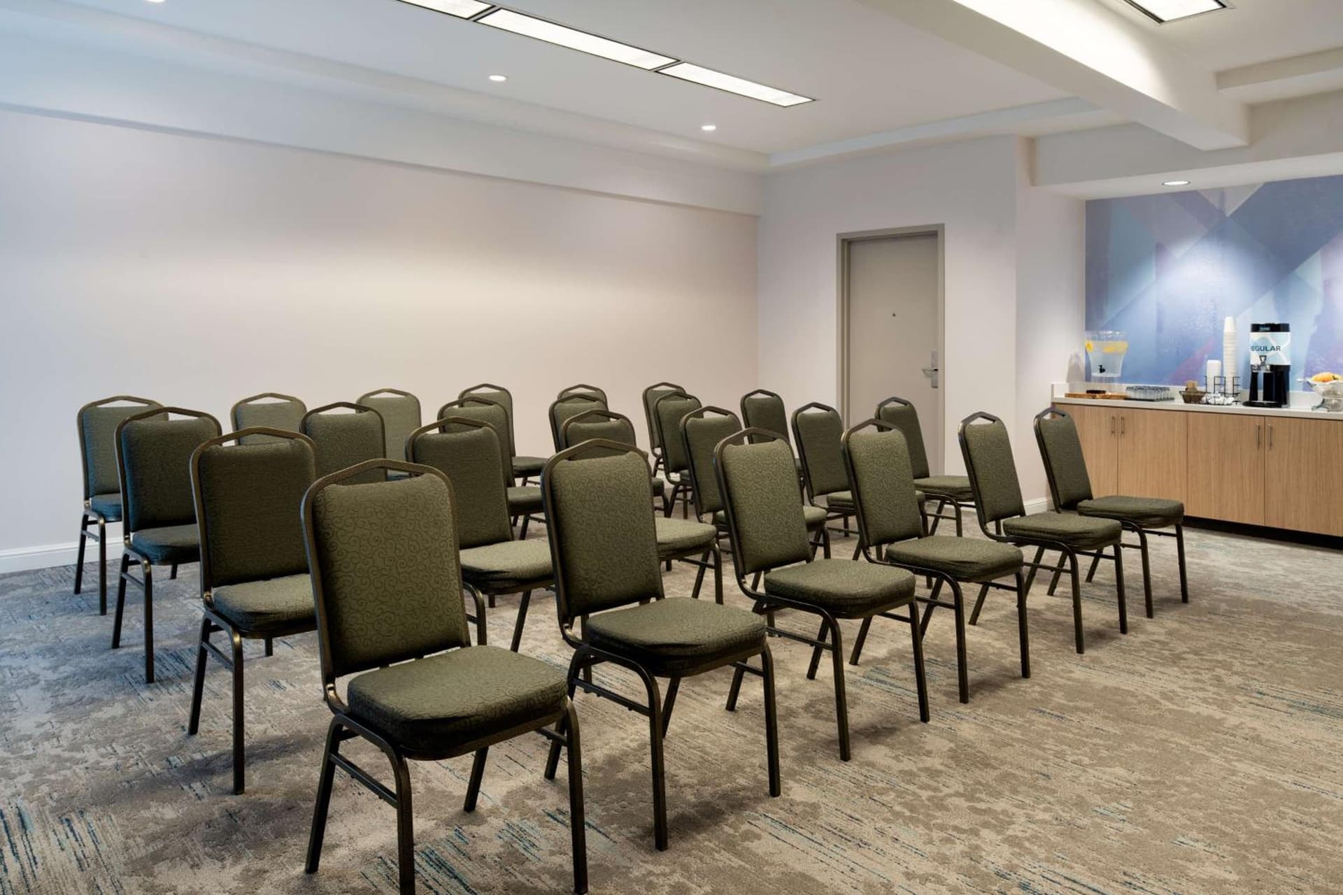 Hilton Garden Inn Folsom gallery photo in Folsom, CA — image 11
