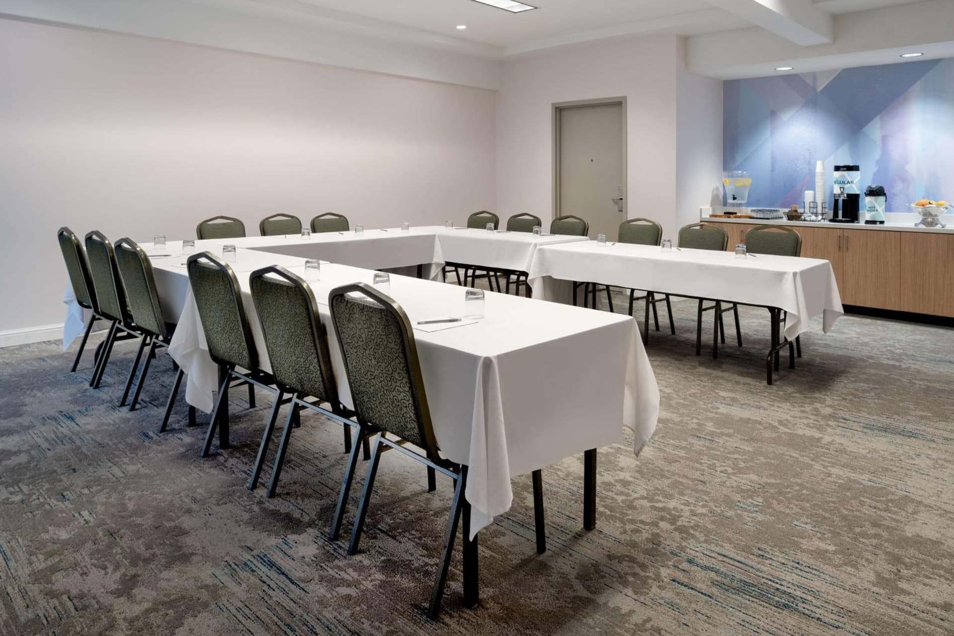 Hilton Garden Inn Folsom gallery photo in Folsom, CA — image 32