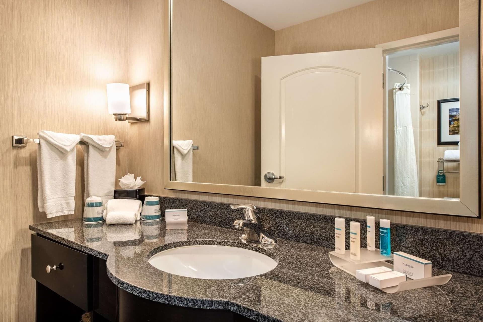 Homewood Suites by Hilton Oxnard/Camarillo gallery photo in Oxnard, CA — image 4