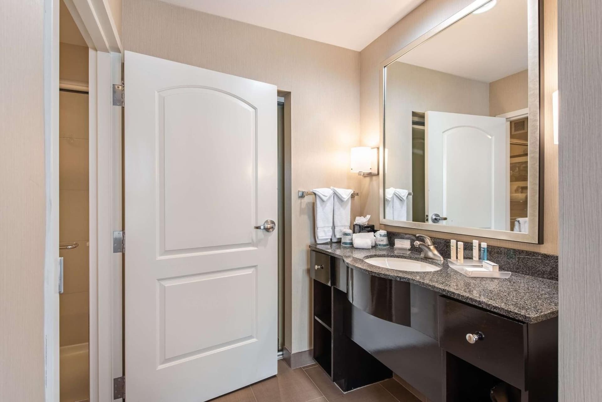 Homewood Suites by Hilton Oxnard/Camarillo gallery photo in Oxnard, CA — image 31