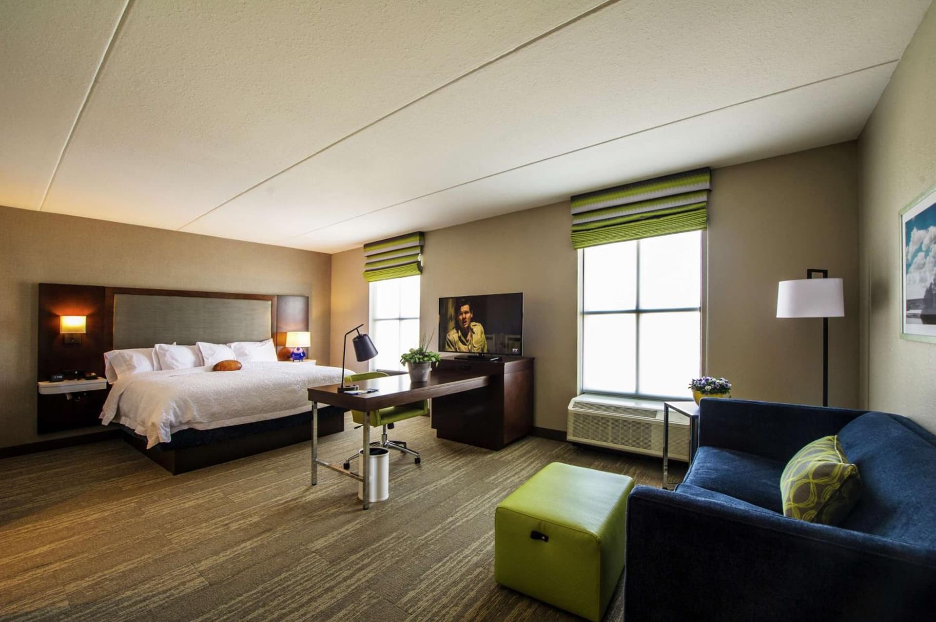 Hampton Inn & Suites/Foxborough/Mansfield gallery photo in Foxborough — image 30