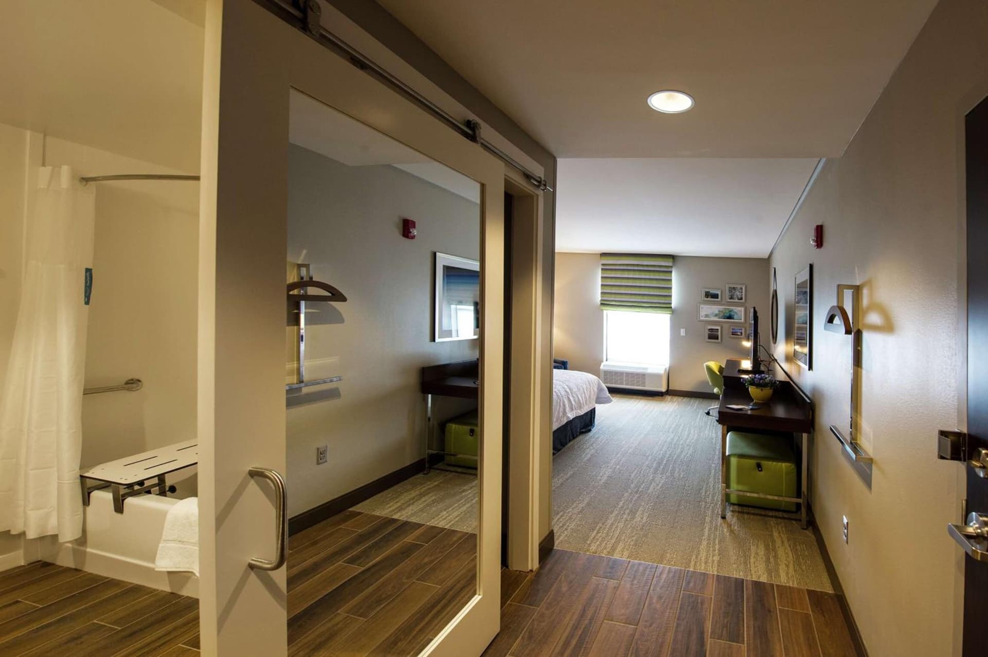 Hampton Inn & Suites/Foxborough/Mansfield gallery photo in Foxborough — image 20