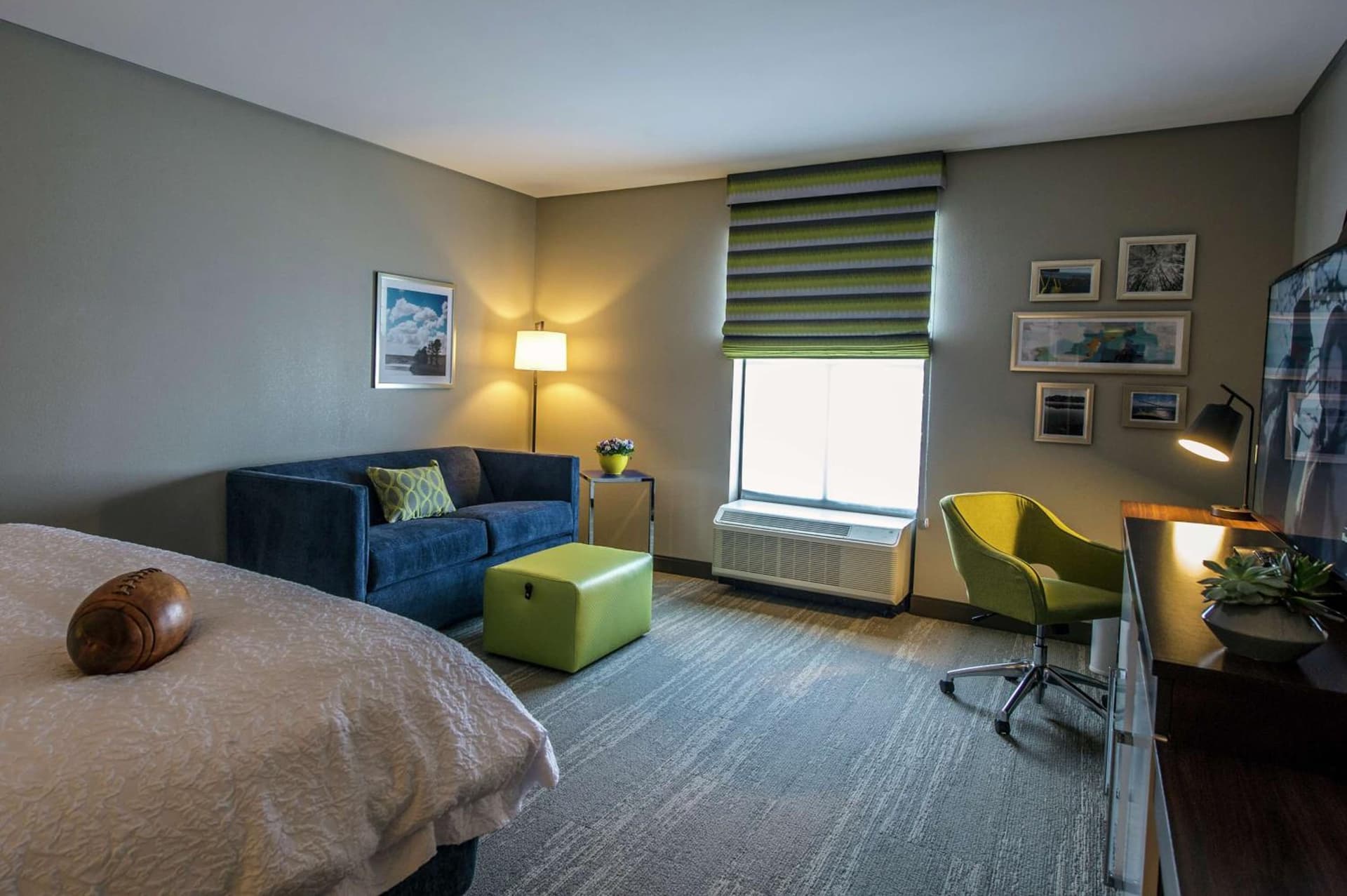 Hampton Inn & Suites/Foxborough/Mansfield gallery photo in Foxborough — image 24