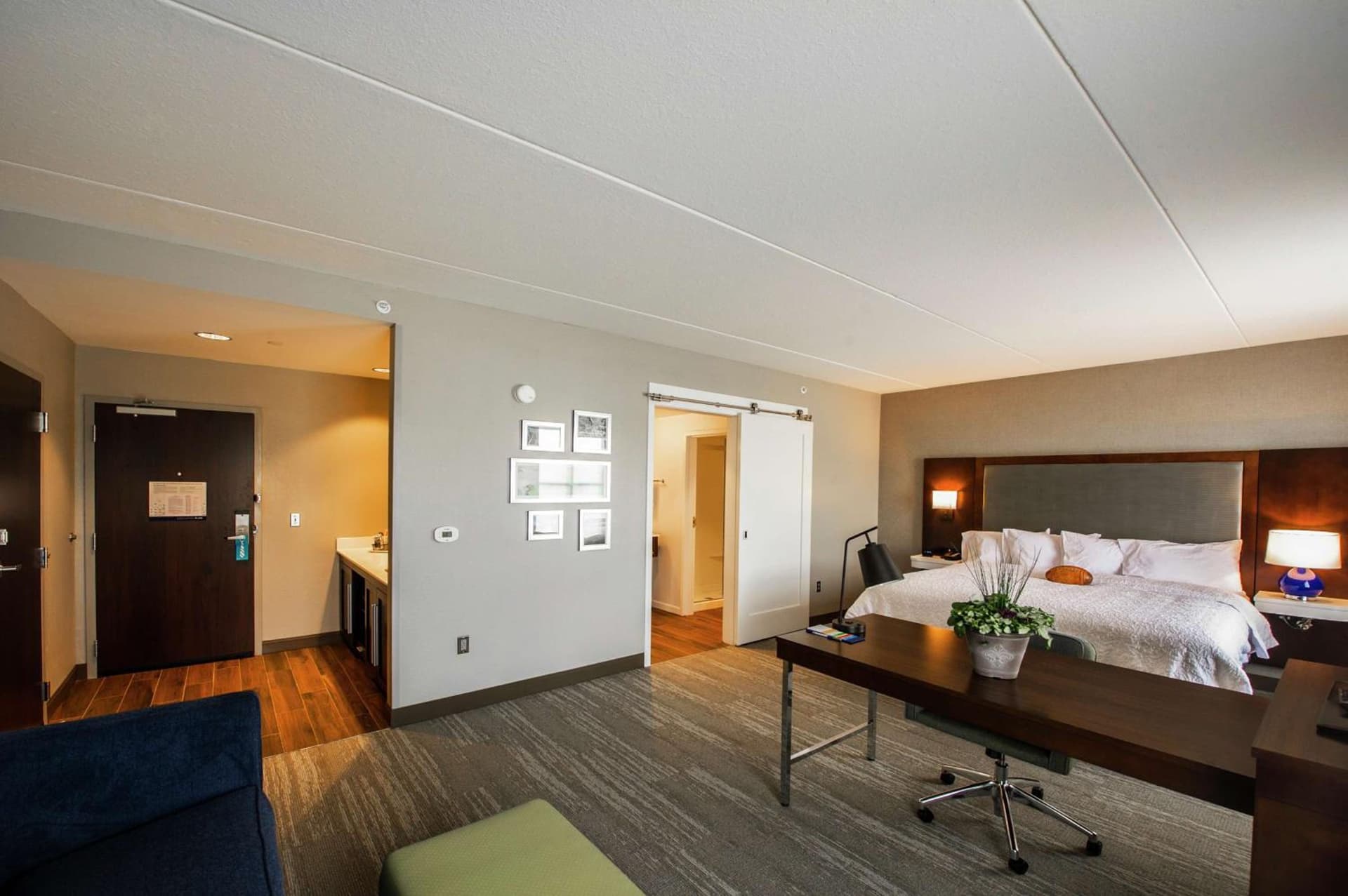 Hampton Inn & Suites/Foxborough/Mansfield gallery photo in Foxborough — image 9
