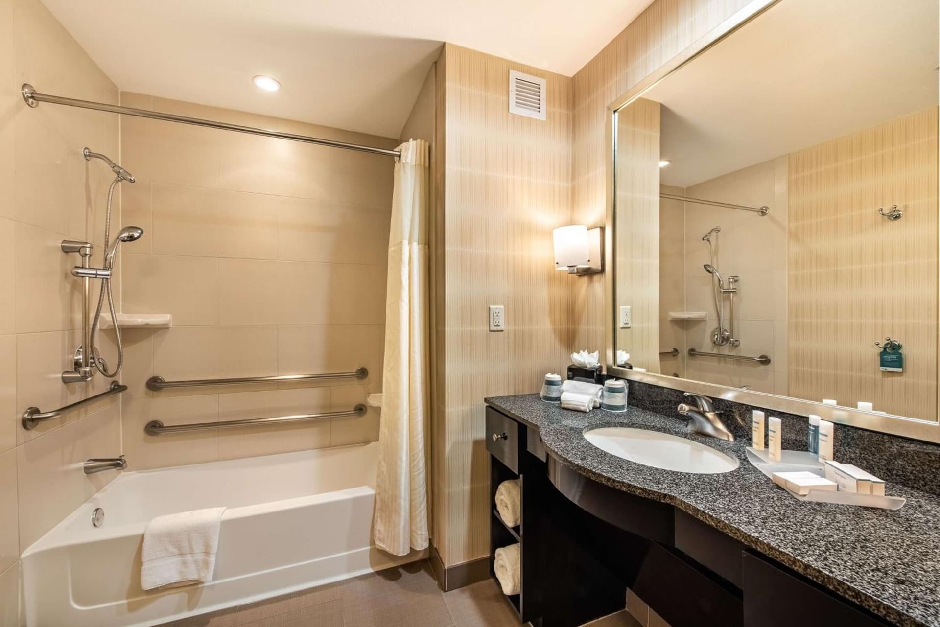 Homewood Suites by Hilton Oxnard/Camarillo gallery photo in Oxnard, CA — image 61