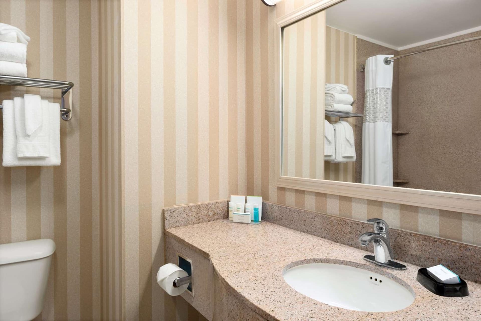 Hampton Inn & Suites Detroit Sterling Heights property views in Sterling Heights, MI — gallery photo 3