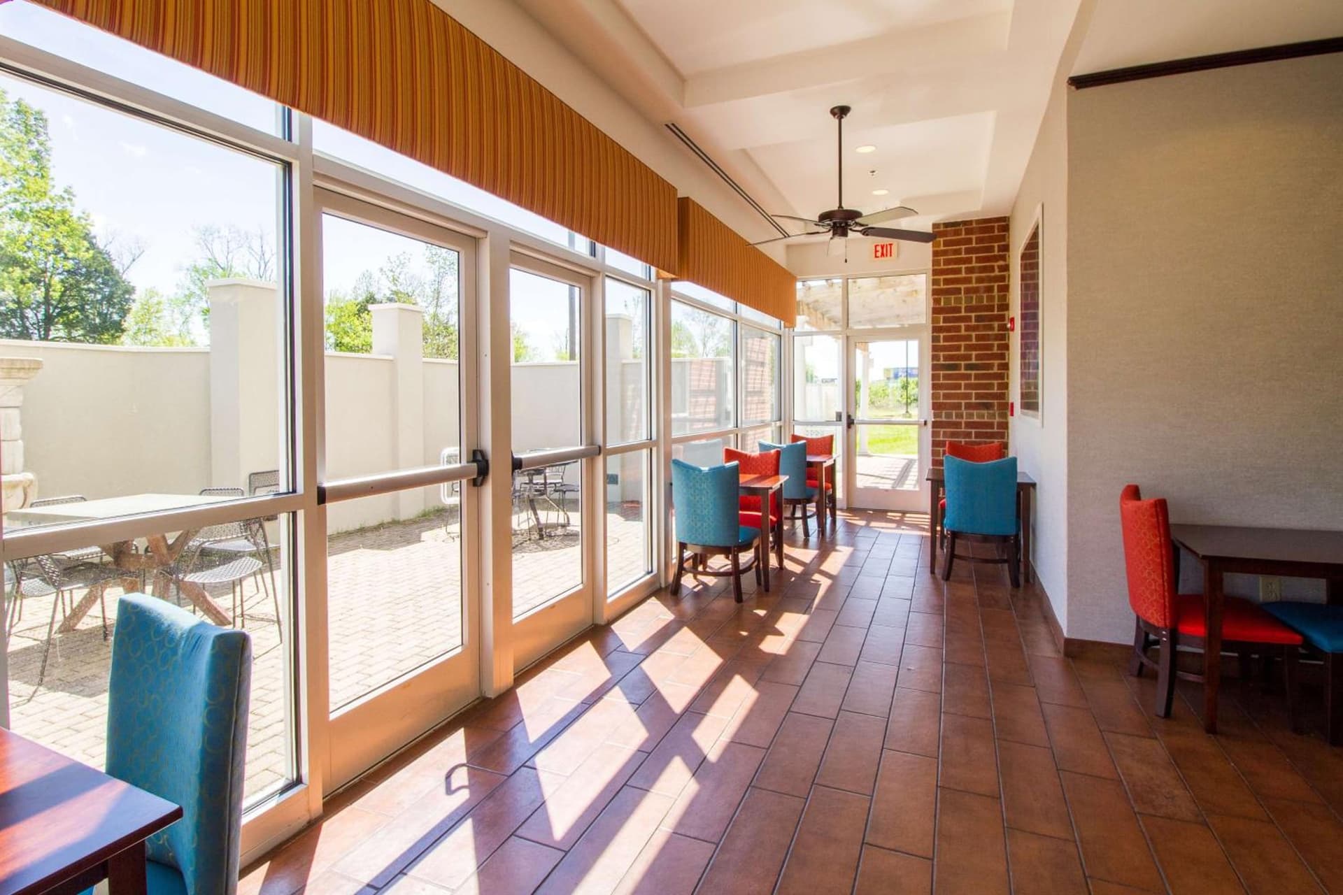 Hampton Inn & Suites Huntsville Hampton Cove property views in Huntsville, AL — gallery photo 3