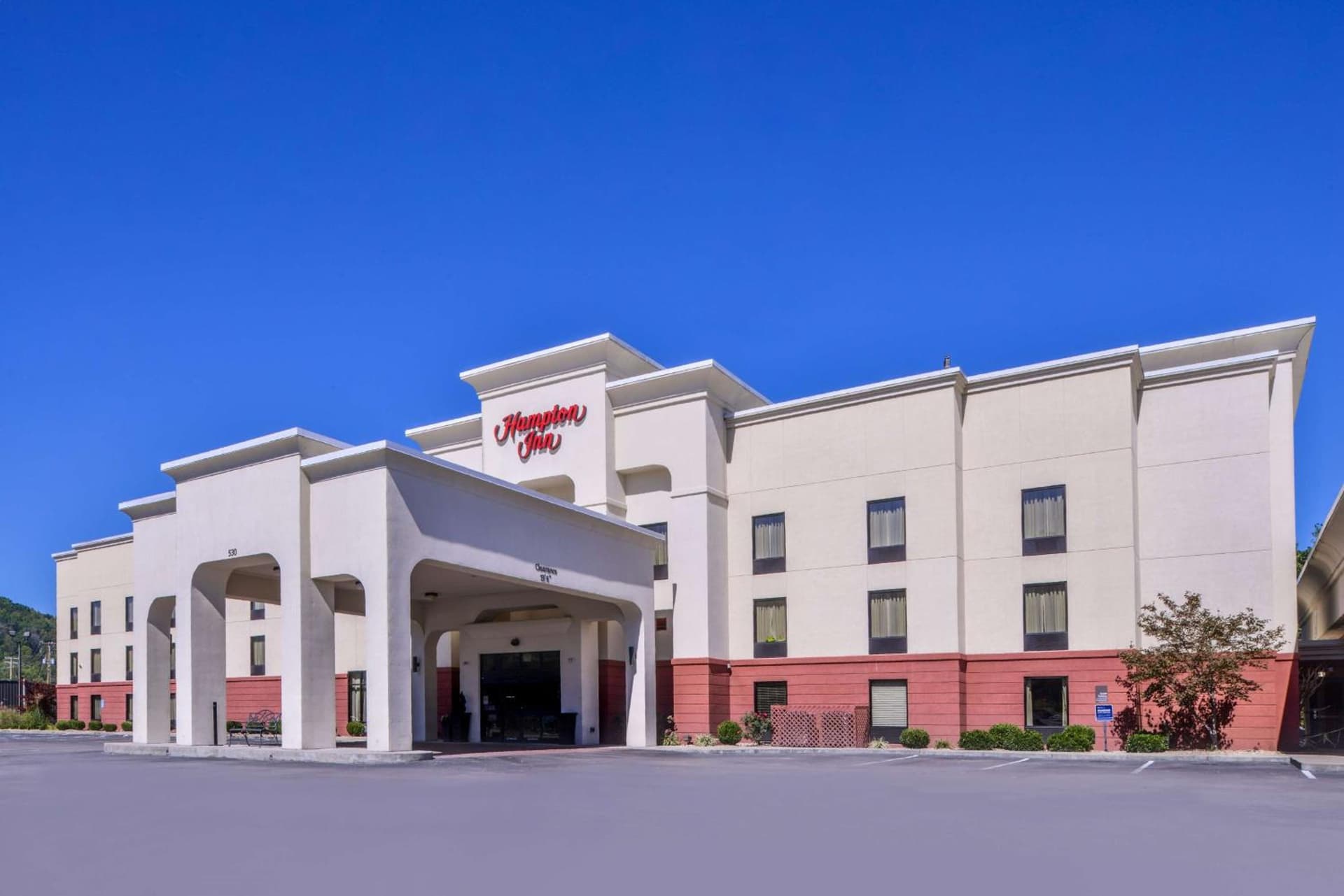 Hampton Inn Williamsburg featured exterior or lobby in Williamsburg, KY — similar hotel