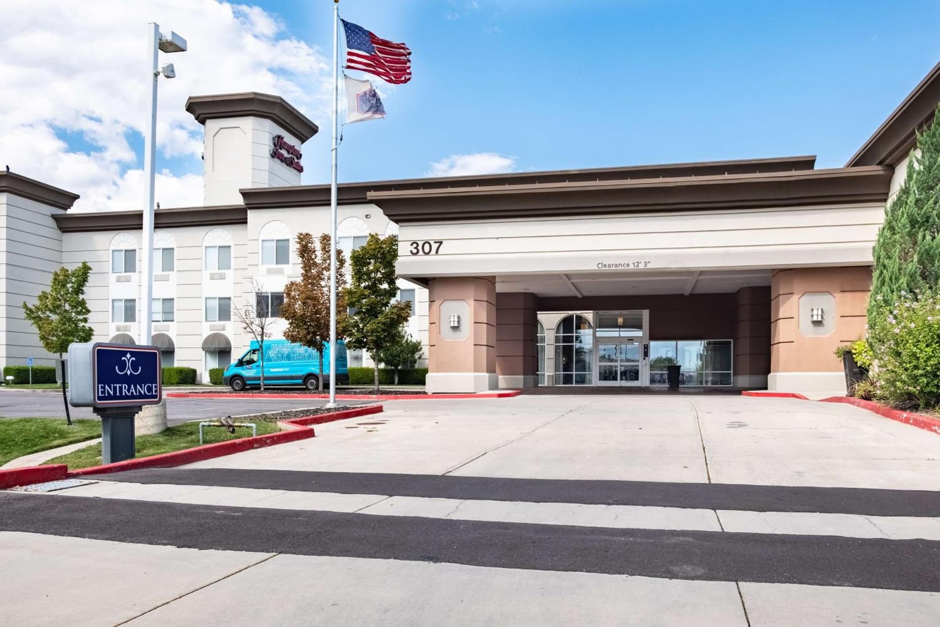 Hampton Inn & Suites Salt Lake City Airport featured exterior or lobby in Salt Lake City, UT — similar hotel
