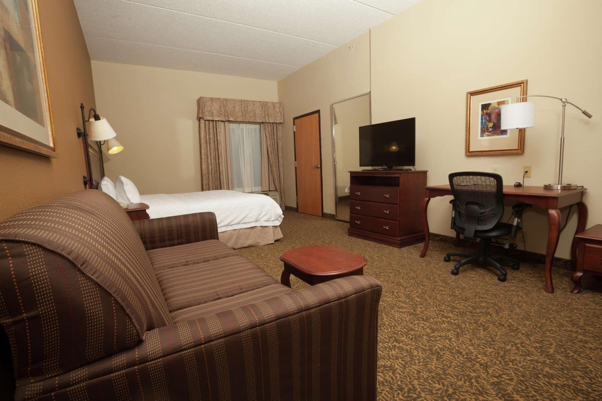 Hampton Inn Oneonta gallery photo in Oneonta, NY — image 17