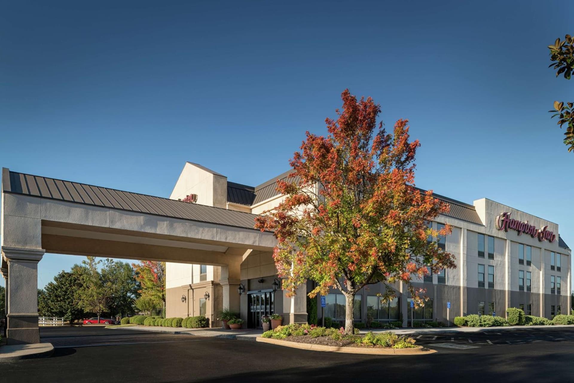 Hampton Inn Tuscaloosa-University property views in Tuscaloosa, AL — gallery photo 3