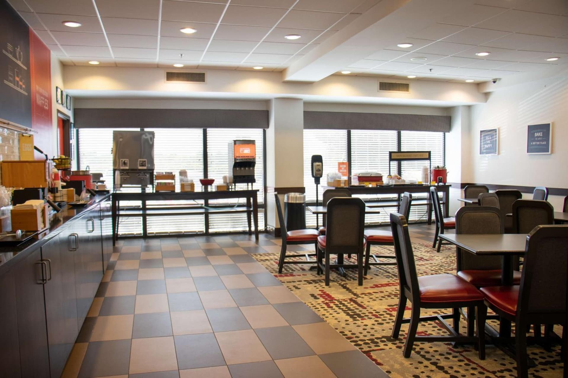 Hampton Inn Tuscaloosa-University gallery photo in Tuscaloosa, AL — image 42