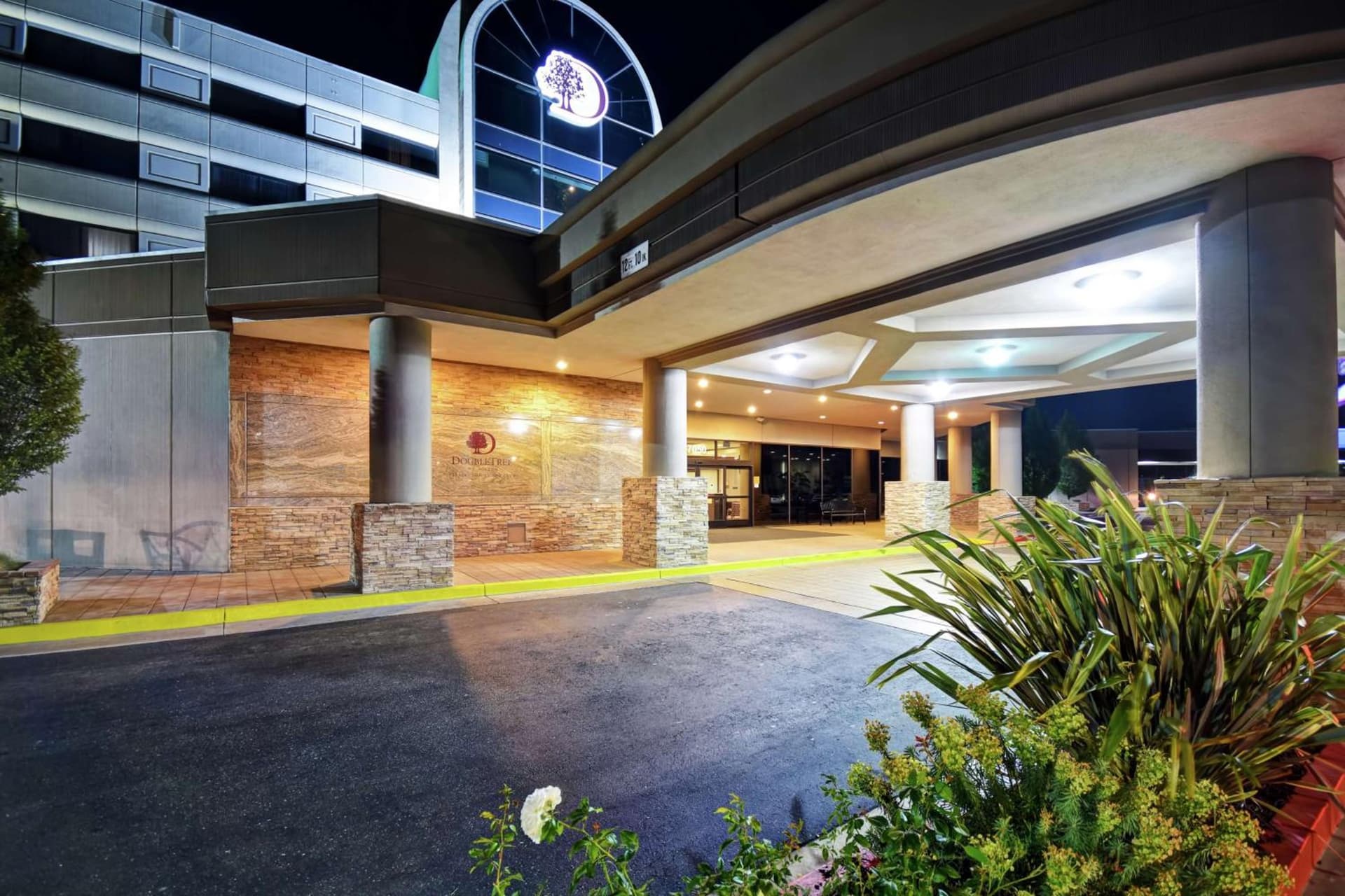 DoubleTree by Hilton Pleasanton at The Club property views in Pleasanton, CA — gallery photo 3