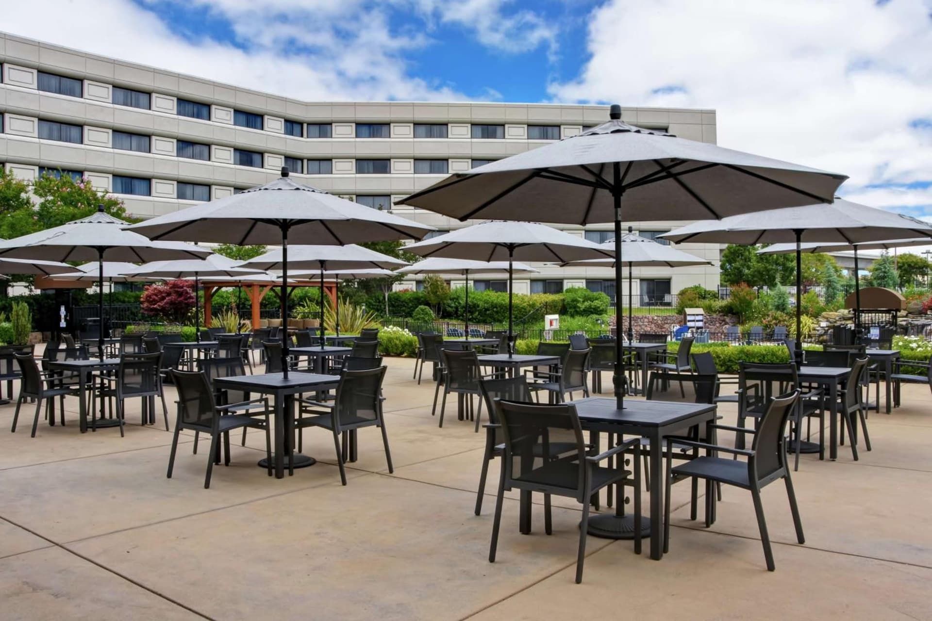 DoubleTree by Hilton Pleasanton at The Club gallery photo in Pleasanton, CA — image 6