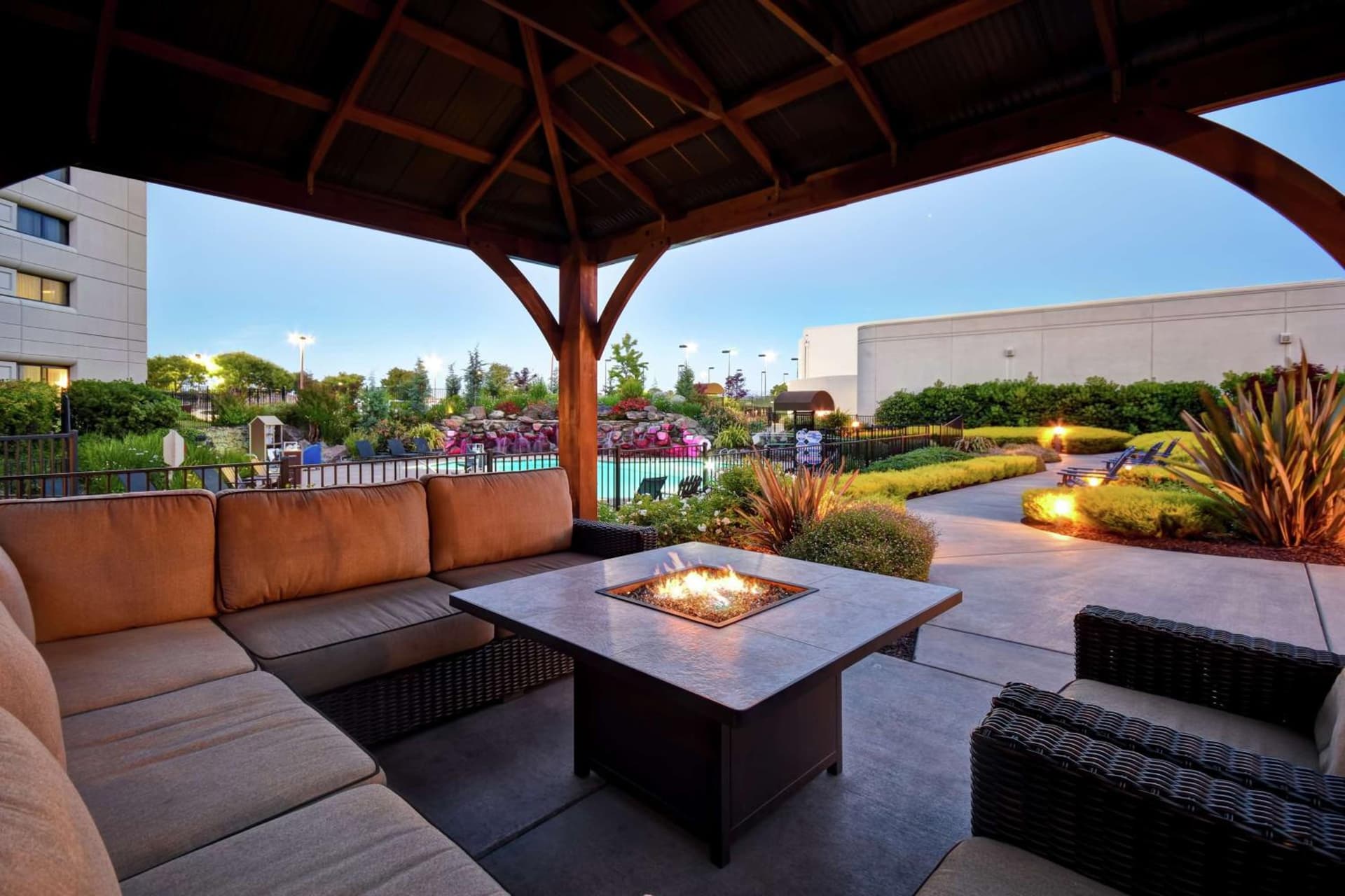 DoubleTree by Hilton Pleasanton at The Club gallery photo in Pleasanton, CA — image 17