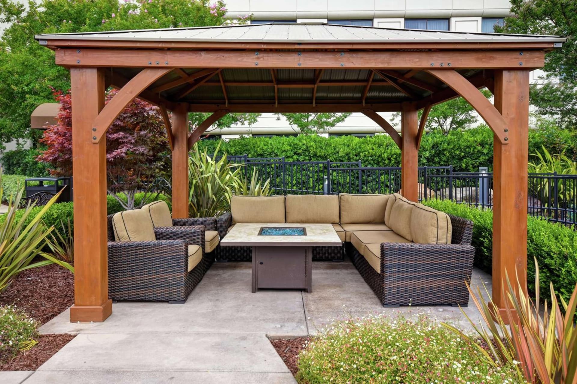 DoubleTree by Hilton Pleasanton at The Club gallery photo in Pleasanton, CA — image 42