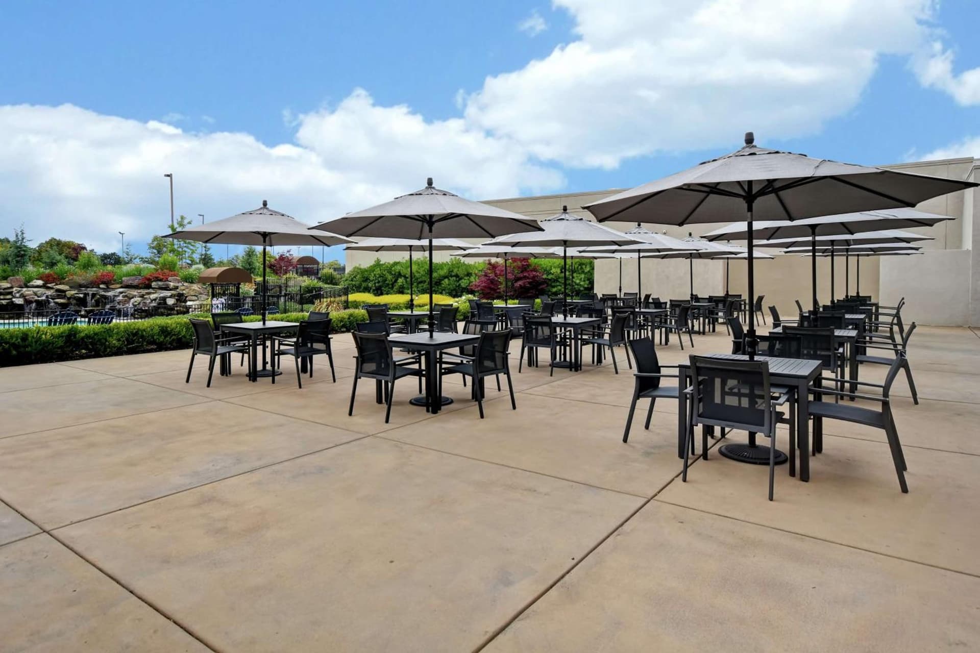 DoubleTree by Hilton Pleasanton at The Club interior in Pleasanton, CA — gallery photo 2