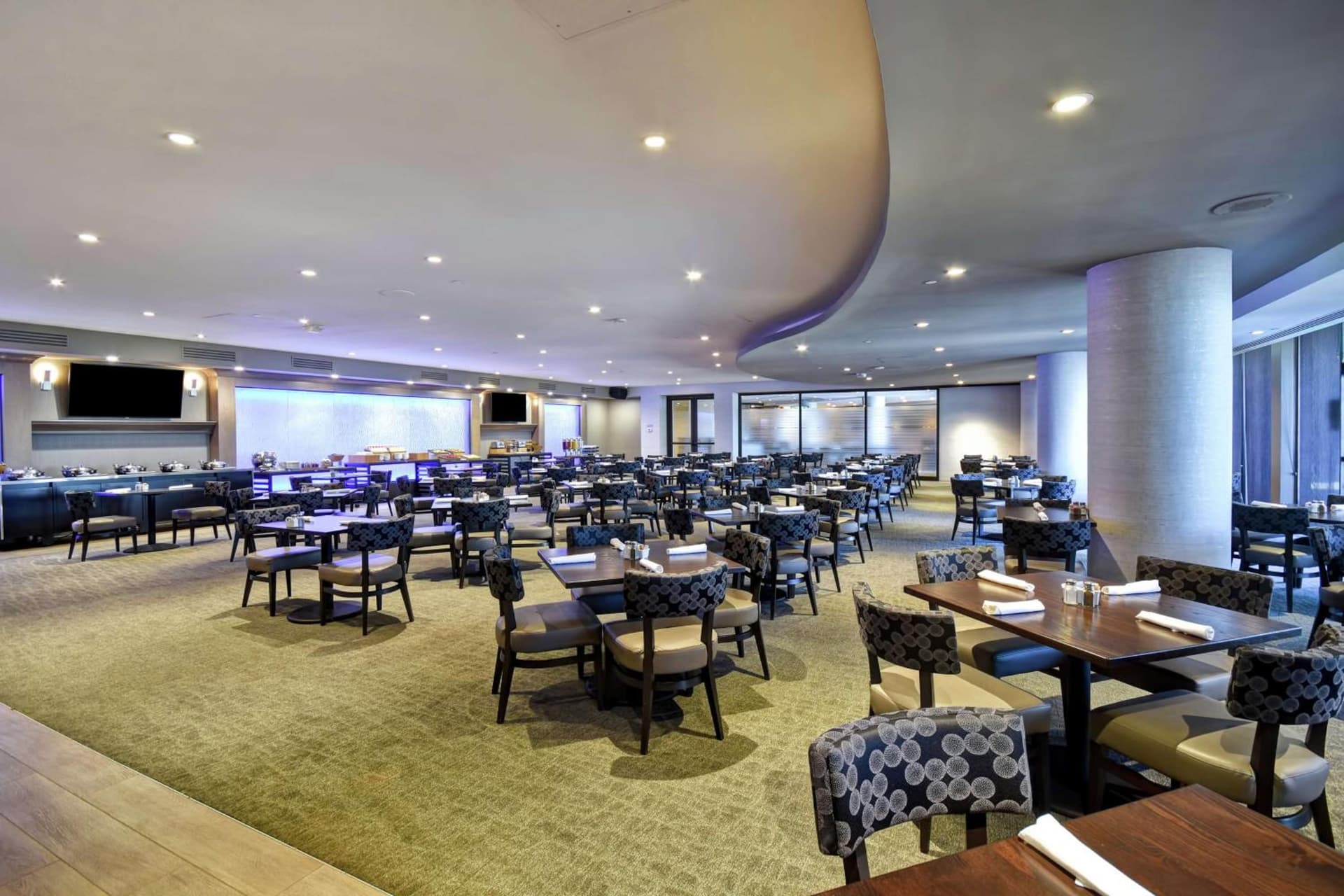 DoubleTree by Hilton Pleasanton at The Club gallery photo in Pleasanton, CA — image 5