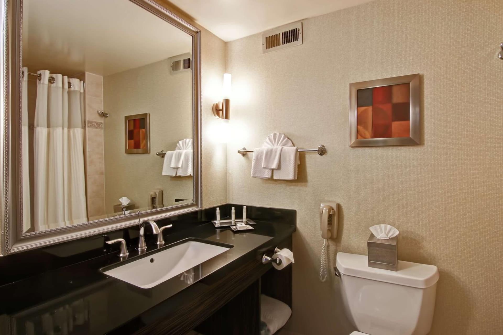 DoubleTree by Hilton Pleasanton at The Club gallery photo in Pleasanton, CA — image 29