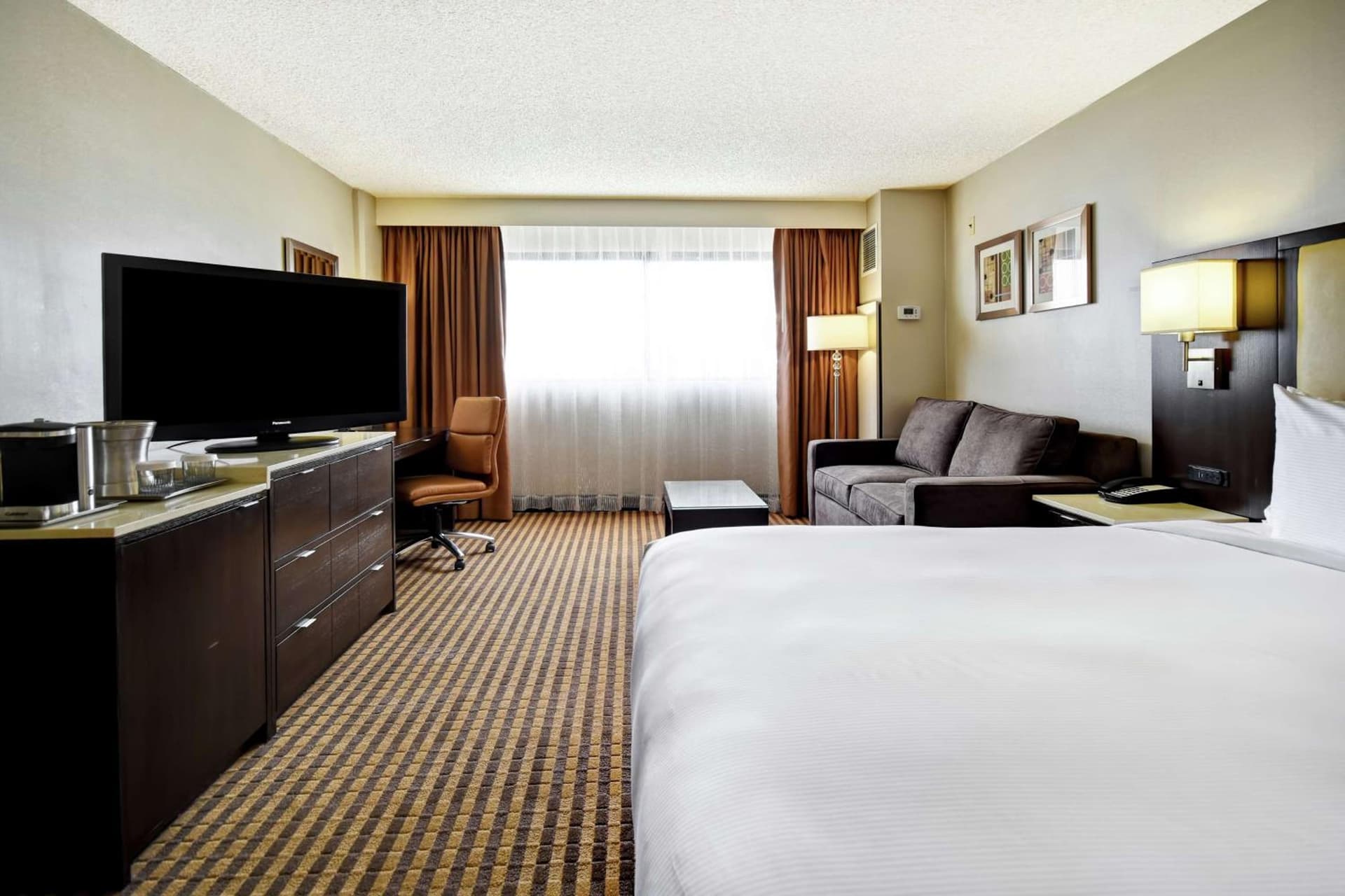 DoubleTree by Hilton Pleasanton at The Club gallery photo in Pleasanton, CA — image 57