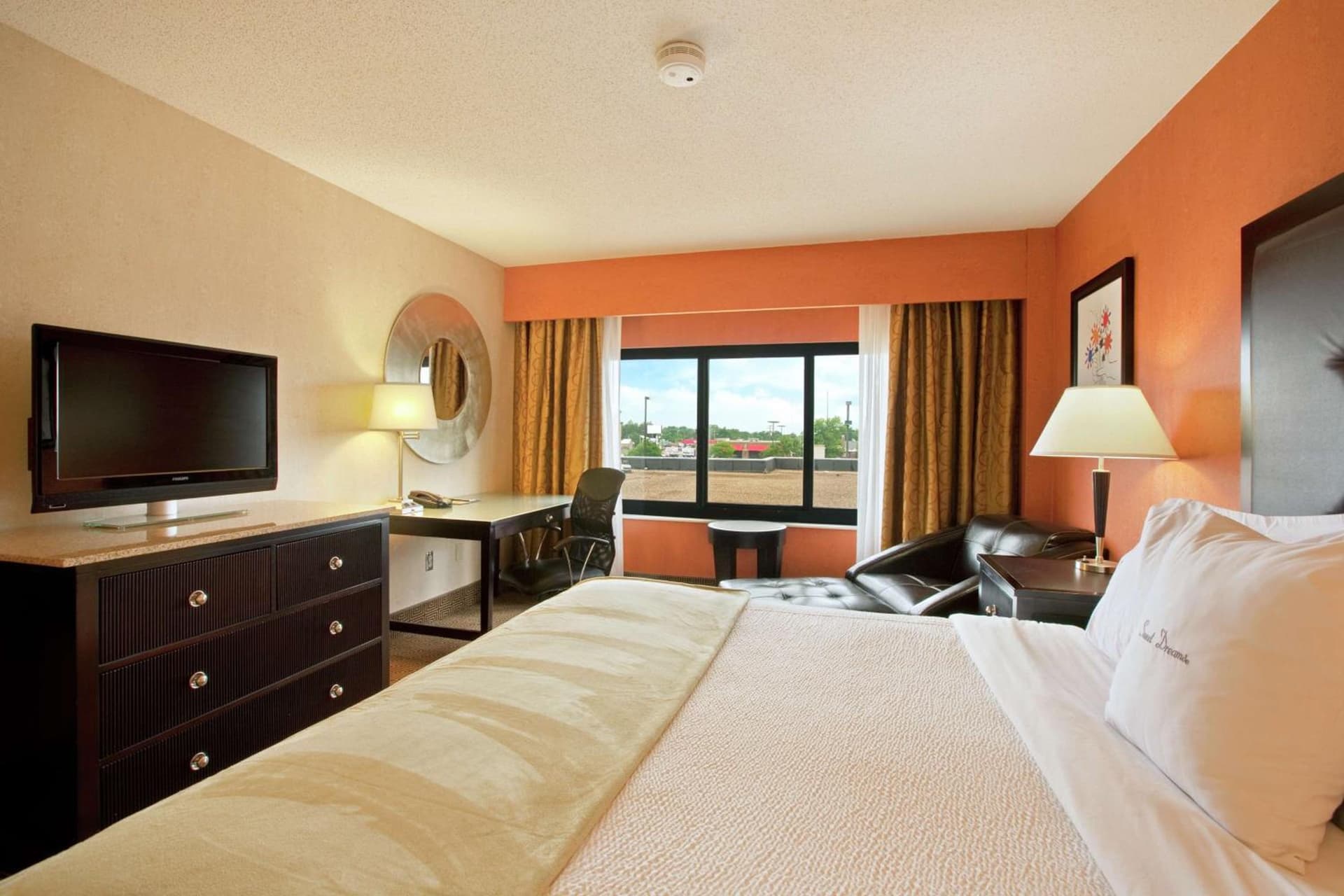 DoubleTree by Hilton Springfield gallery photo in Springfield, MO — image 7
