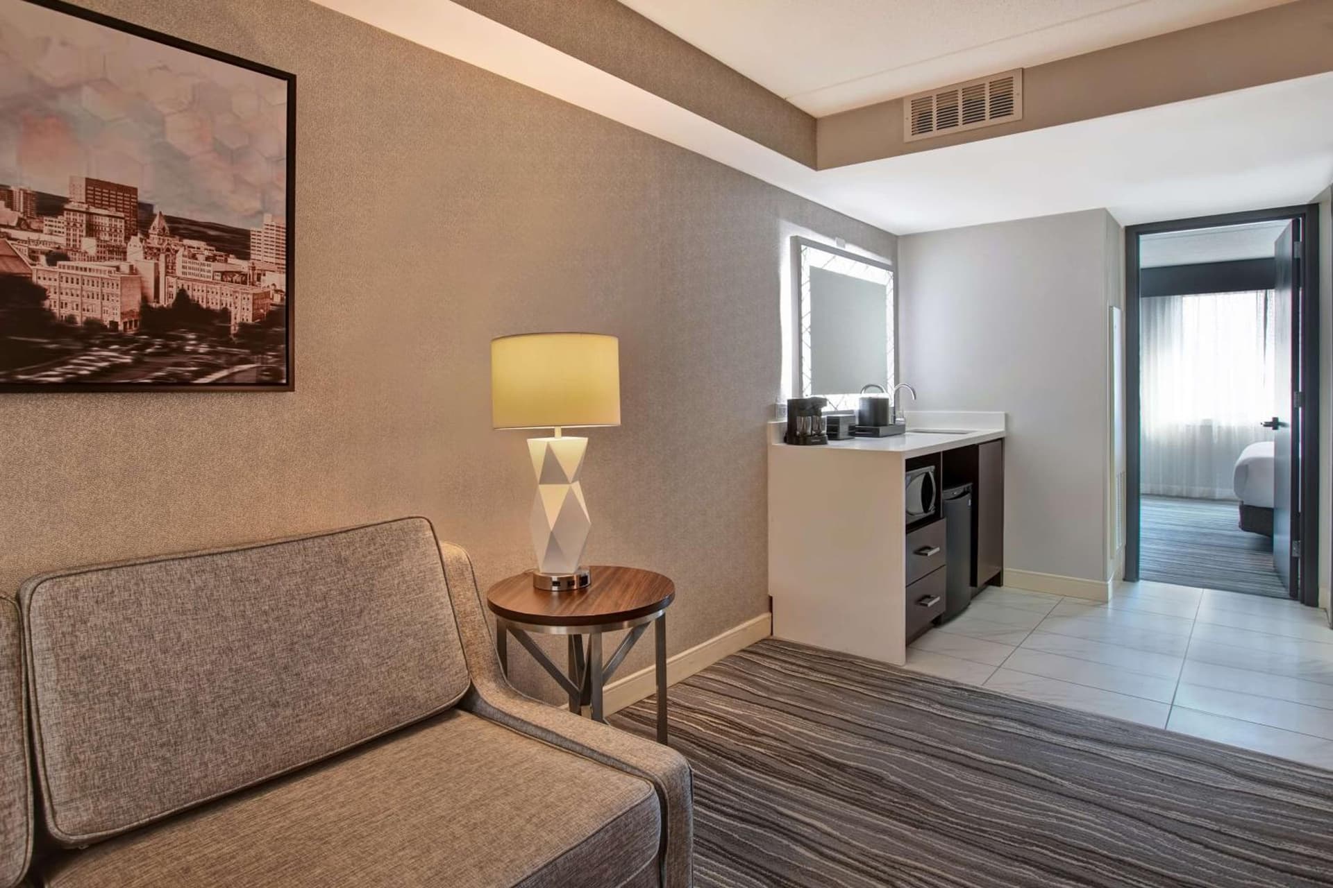 Embassy Suites Syracuse gallery photo in East Syracuse, NY — image 18