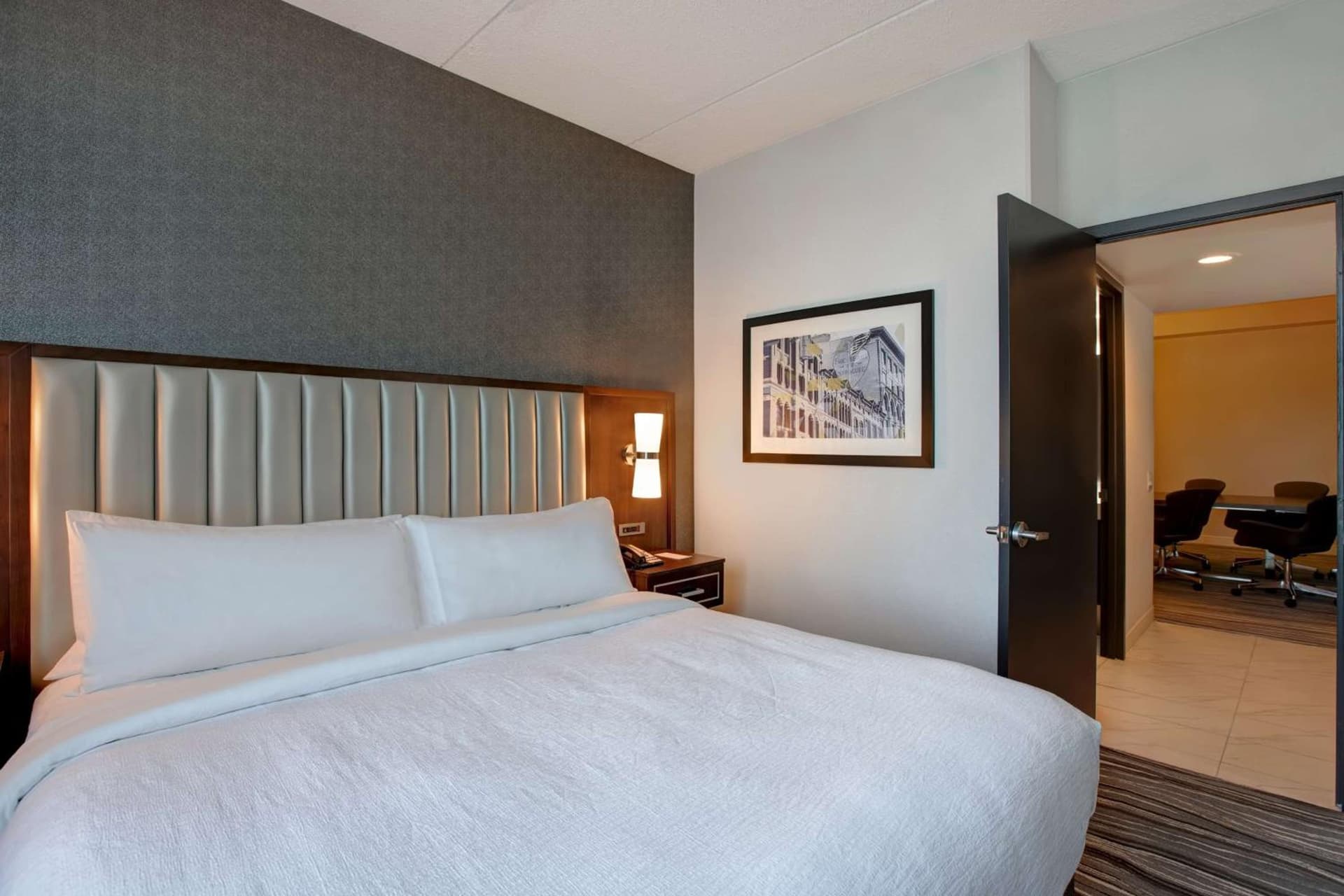 Embassy Suites Syracuse gallery photo in East Syracuse, NY — image 14