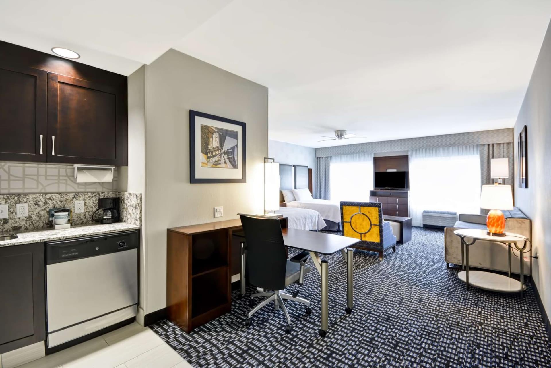 Homewood Suites by Hilton Birmingham Downtown Near UAB gallery photo in Birmingham, AL — image 39