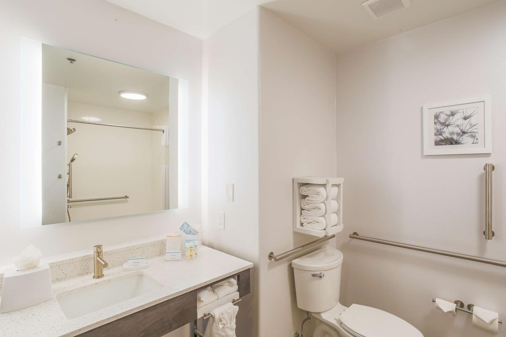 Hampton Inn Prescott gallery photo in Prescott, AZ — image 7