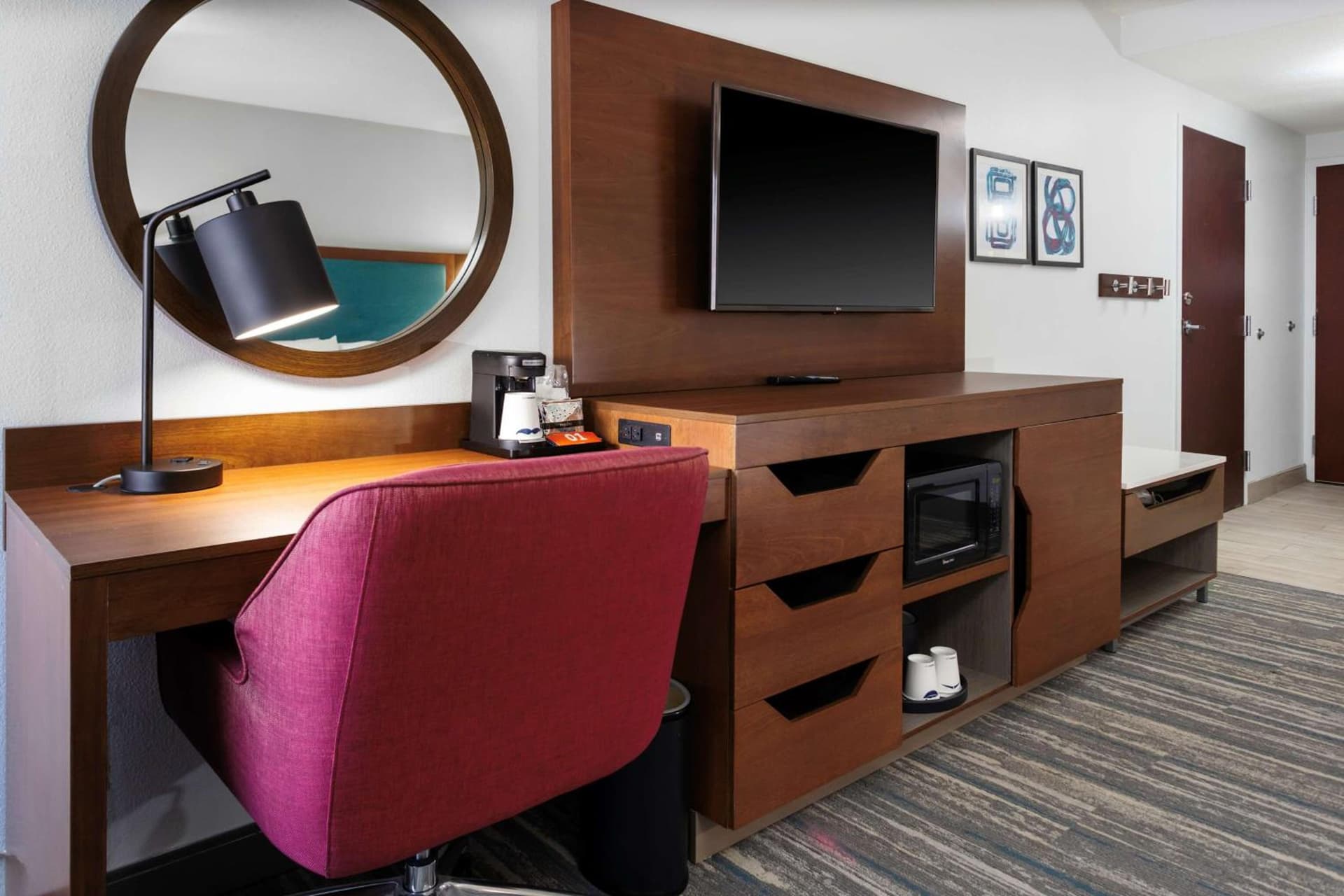 Hampton Inn by Hilton Concord/Bow gallery photo in Concord, NH — image 11
