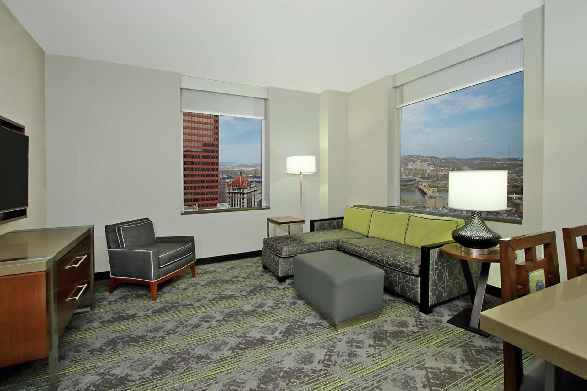 Embassy Suites Pittsburgh Downtown interior in Pittsburgh, PA — gallery photo 2