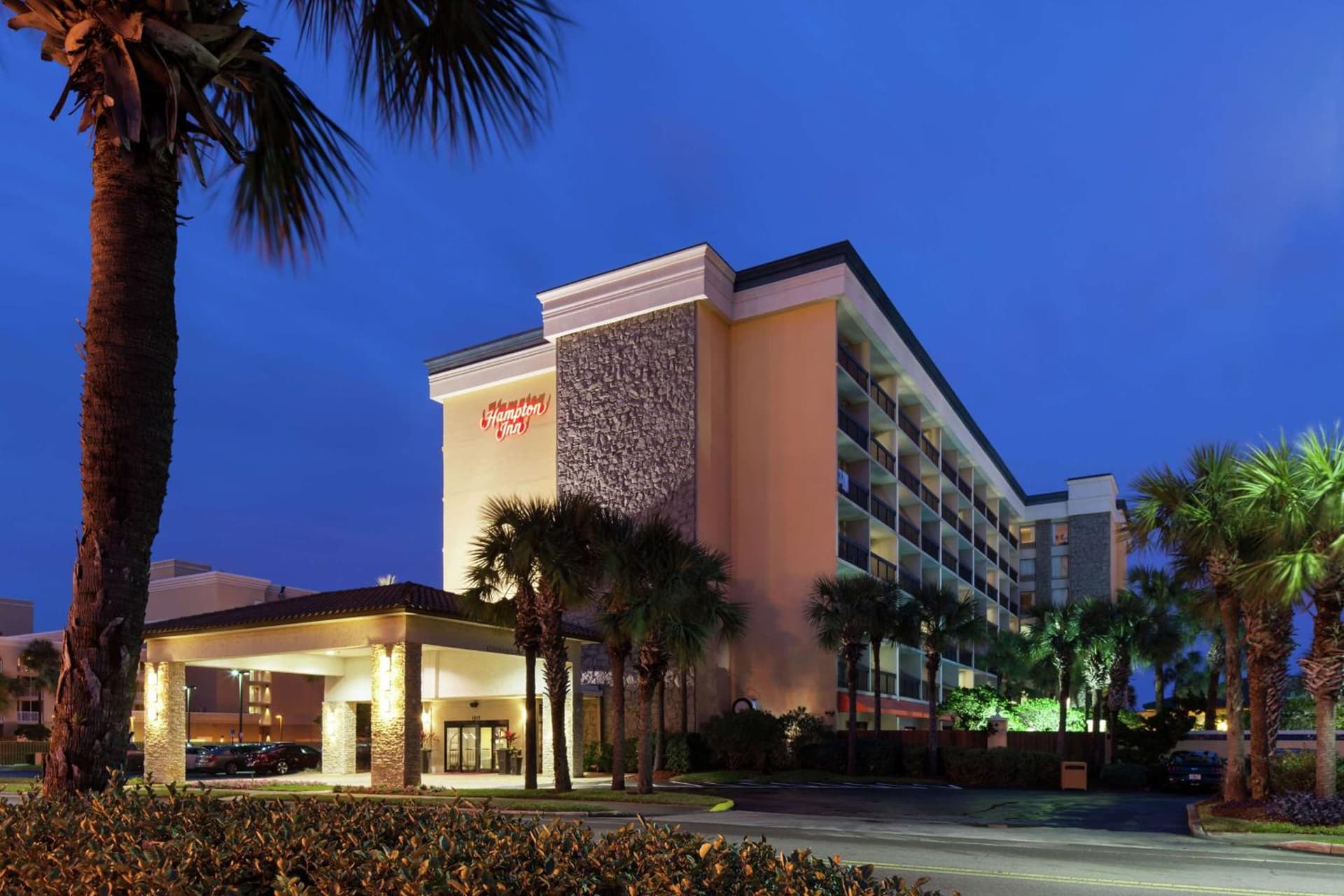 Hampton Inn Oceanfront Jacksonville Beach interior in Jacksonville Beach, FL — gallery photo 2