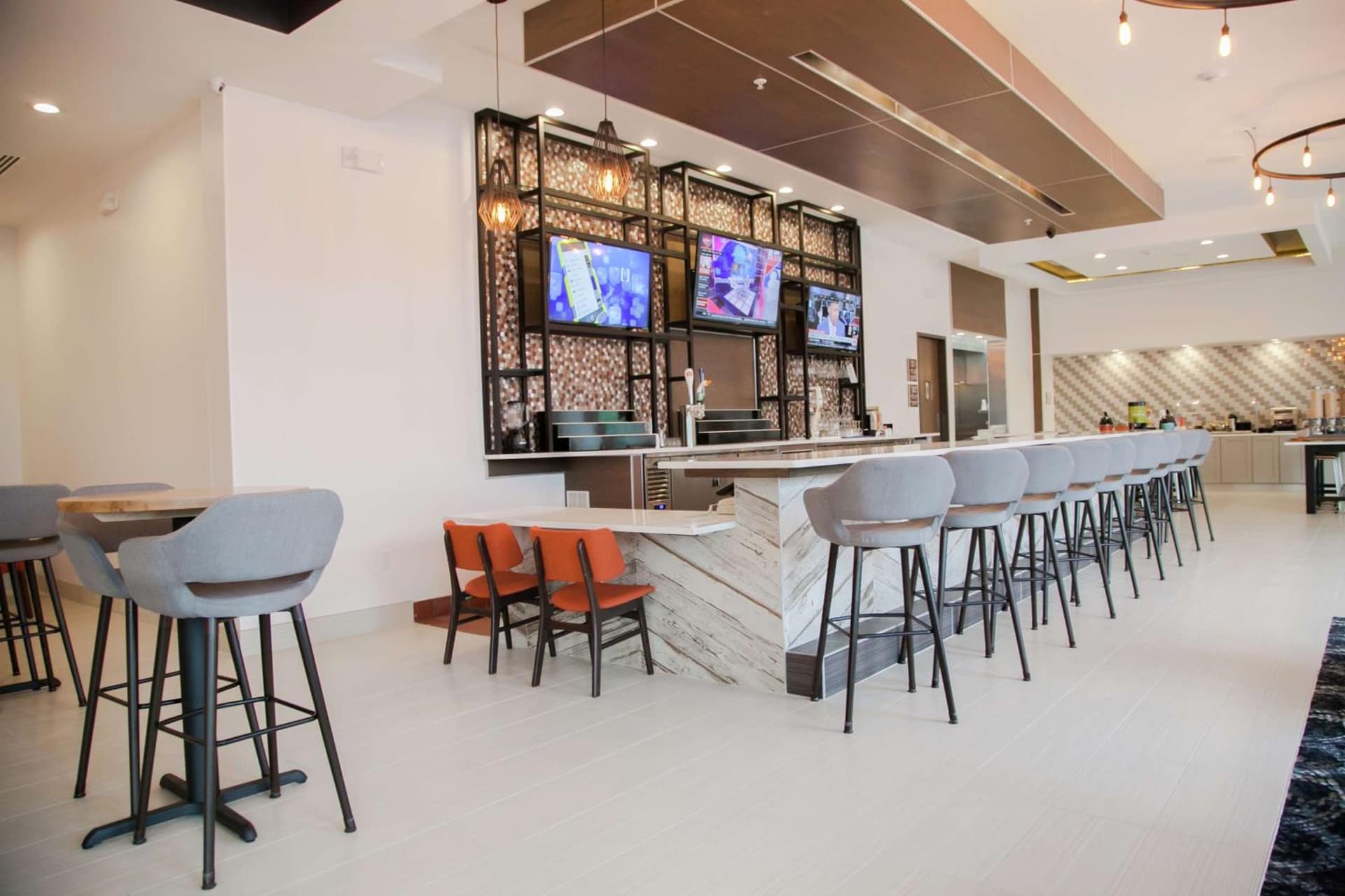 Hilton Garden Inn Tampa Suncoast Parkway interior in Lutz, FL — gallery photo 2