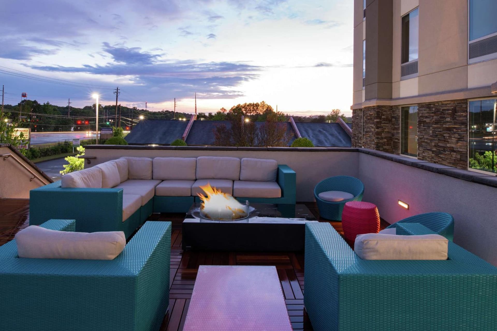 Hampton Inn & Suites Atlanta/Marietta interior in Marietta, GA — gallery photo 2