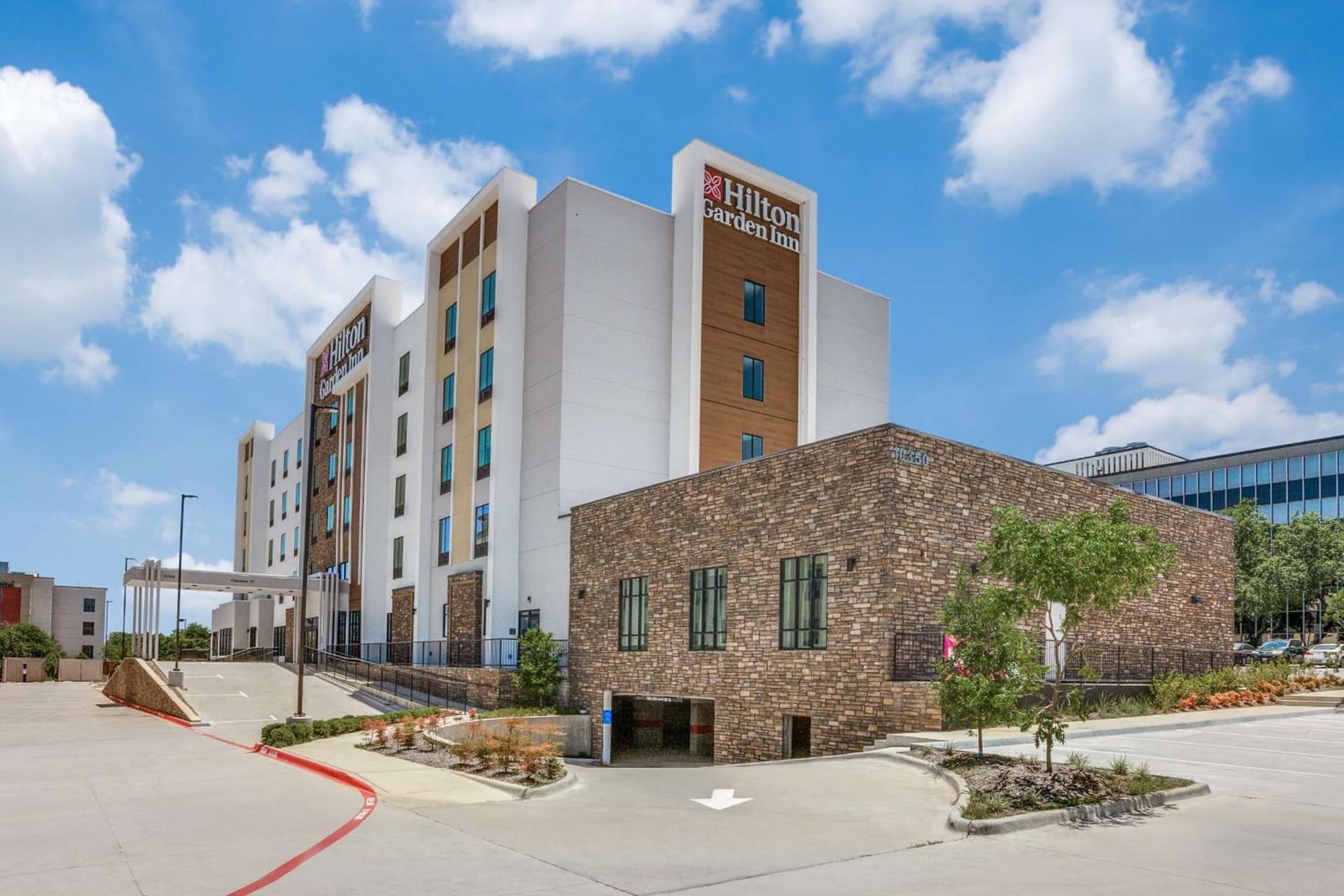 Hilton Garden Inn Dallas-Central Expy/North Park Area, Tx interior in Dallas, TX — gallery photo 2