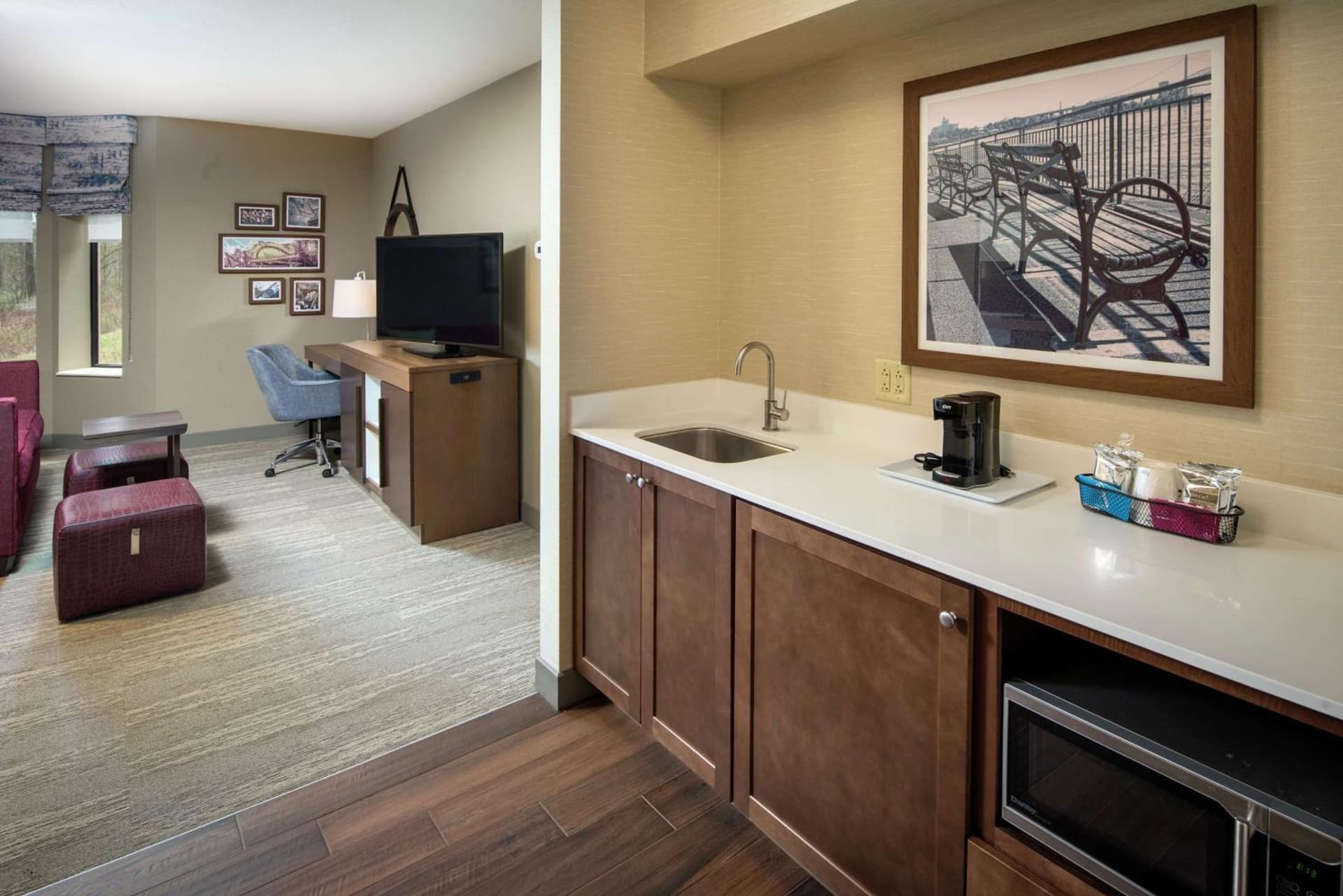 Hampton Inn & Suites Binghamton/Vestal gallery photo in Vestal — image 21