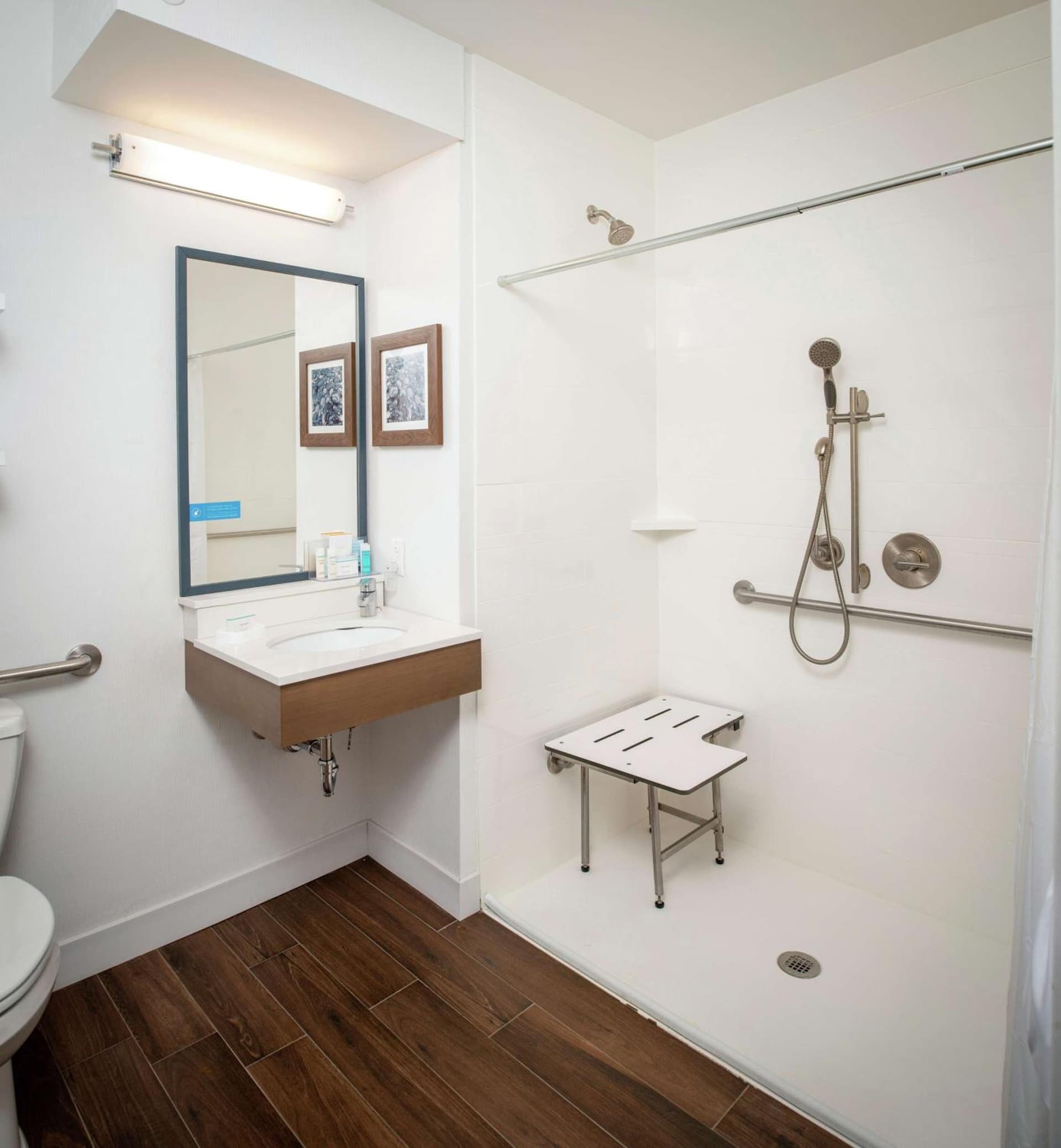 Hampton Inn & Suites Binghamton/Vestal gallery photo in Vestal — image 20