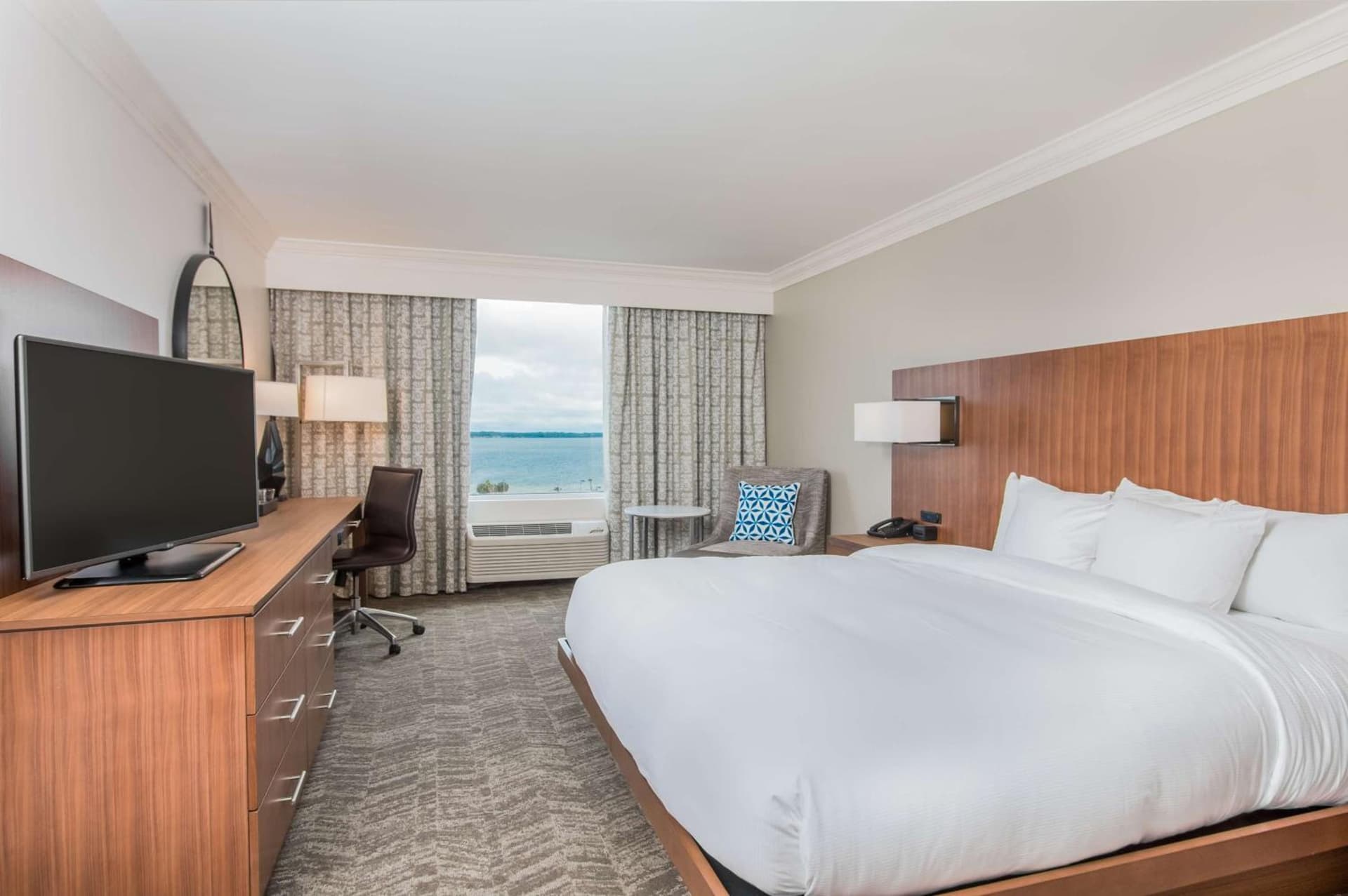 Hilton Pensacola Beach gallery photo in Pensacola Beach, FL — image 79
