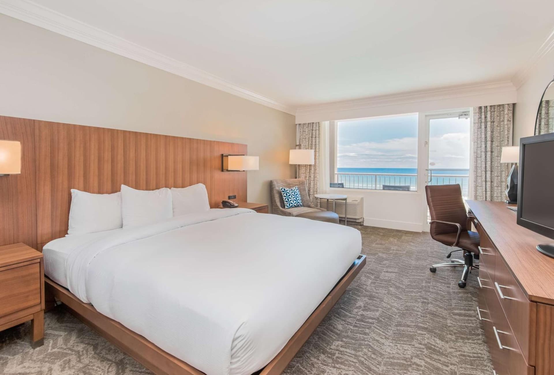 Hilton Pensacola Beach gallery photo in Pensacola Beach, FL — image 47