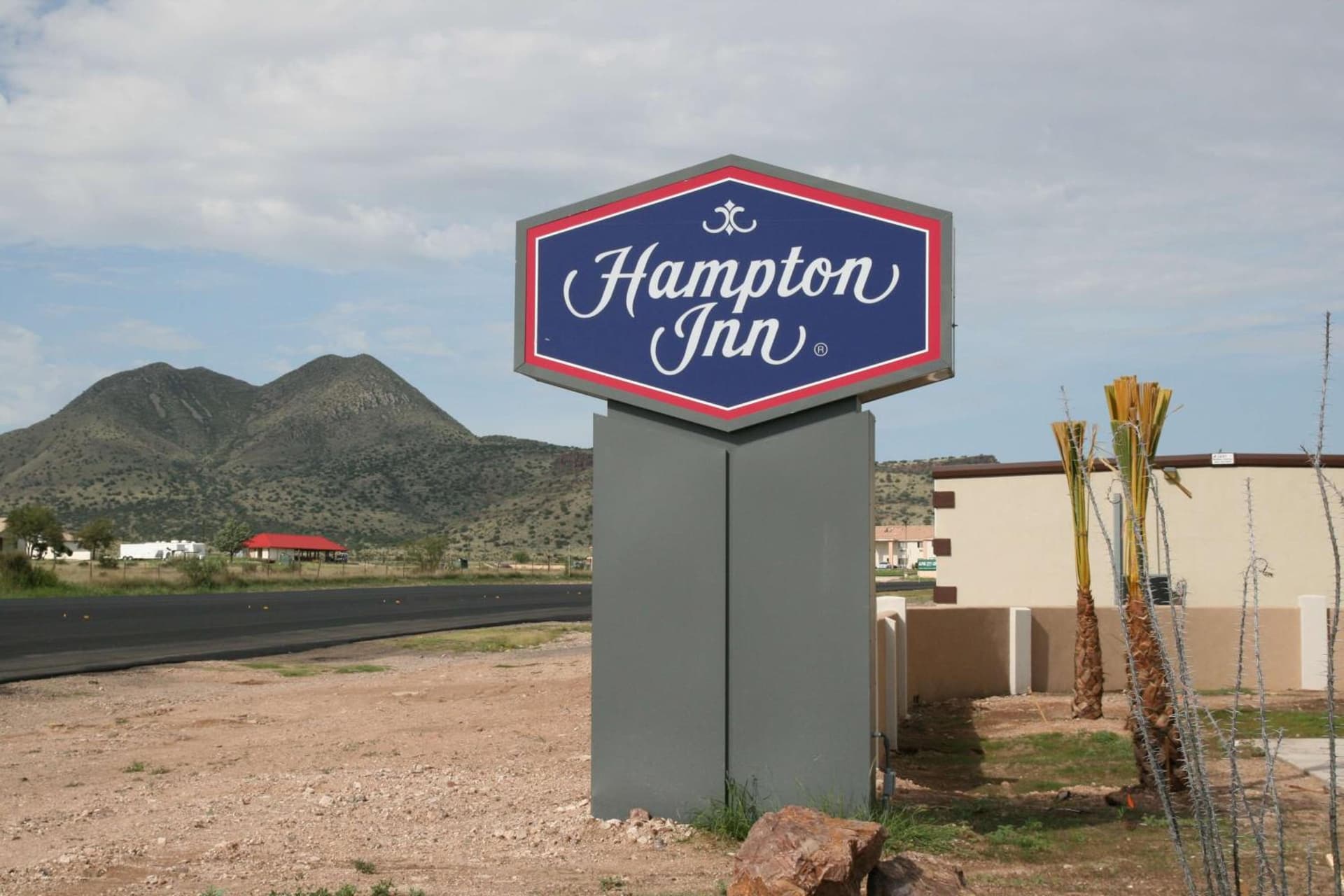Hampton Inn Alpine interior in Alpine, TX — gallery photo 2