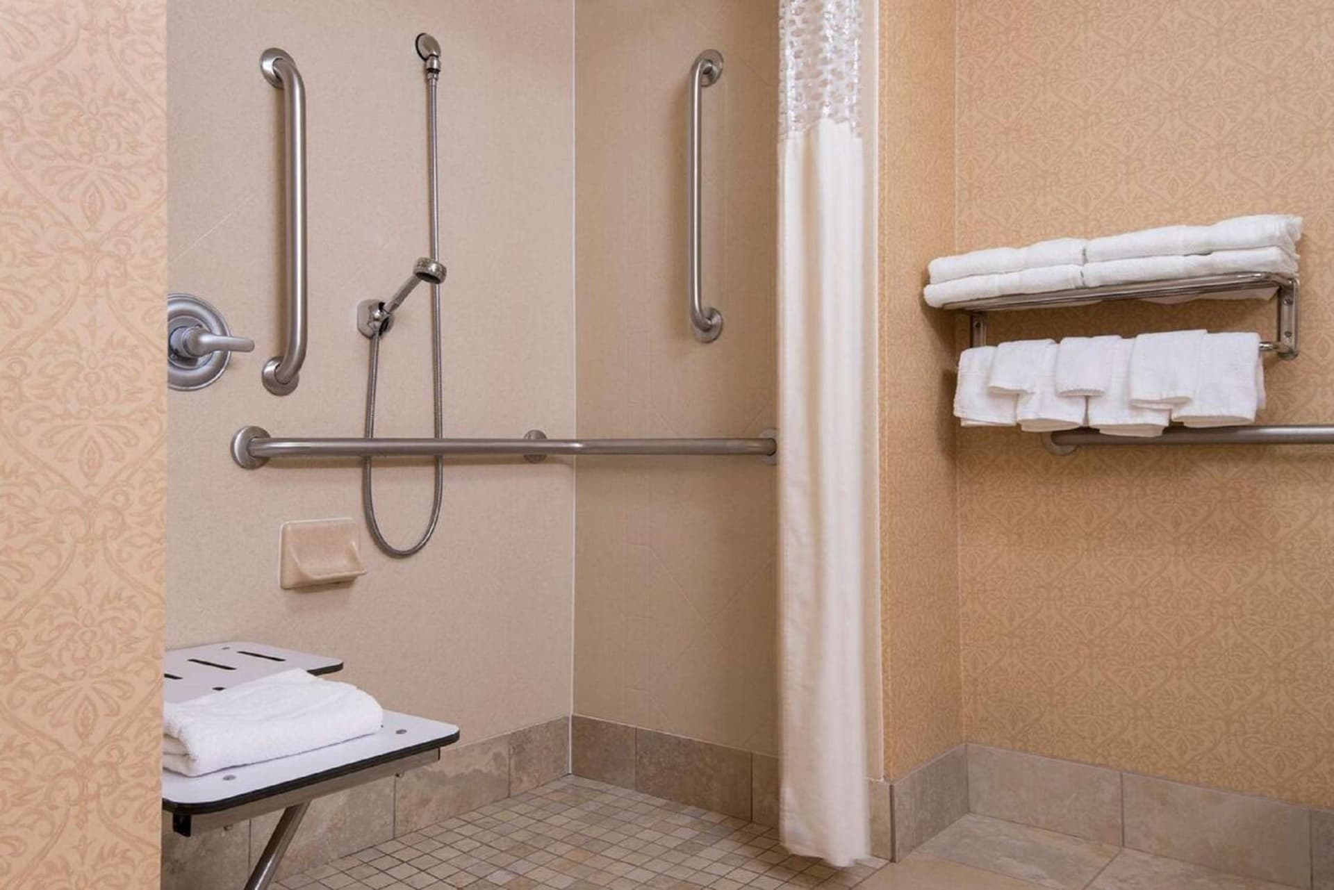 Hampton Inn Schenectady Downtown gallery photo in Schenectady, NY — image 28