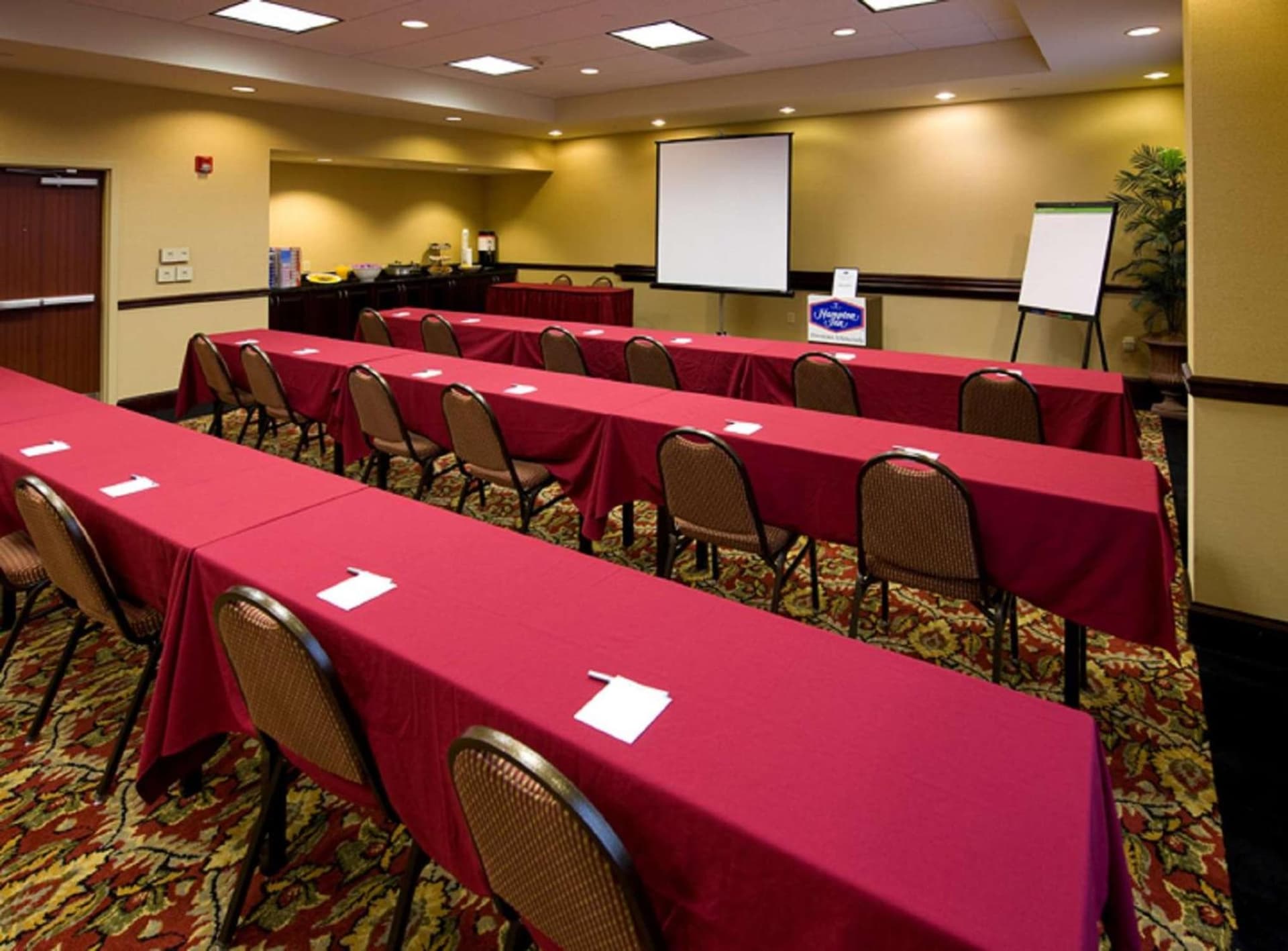 Hampton Inn Schenectady Downtown gallery photo in Schenectady, NY — image 24