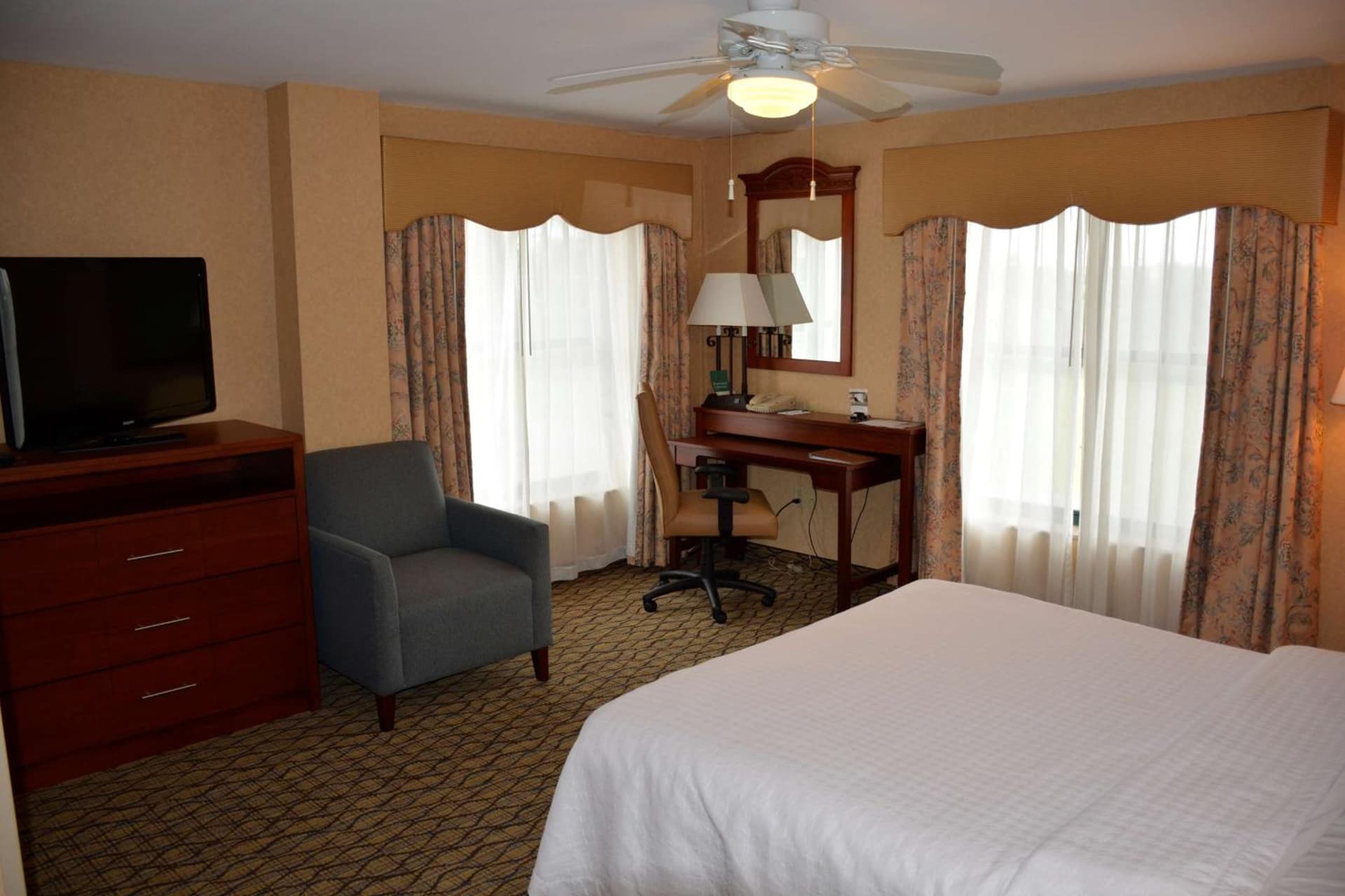 Homewood Suites by Hilton Brighton gallery photo in Brighton, MI — image 11