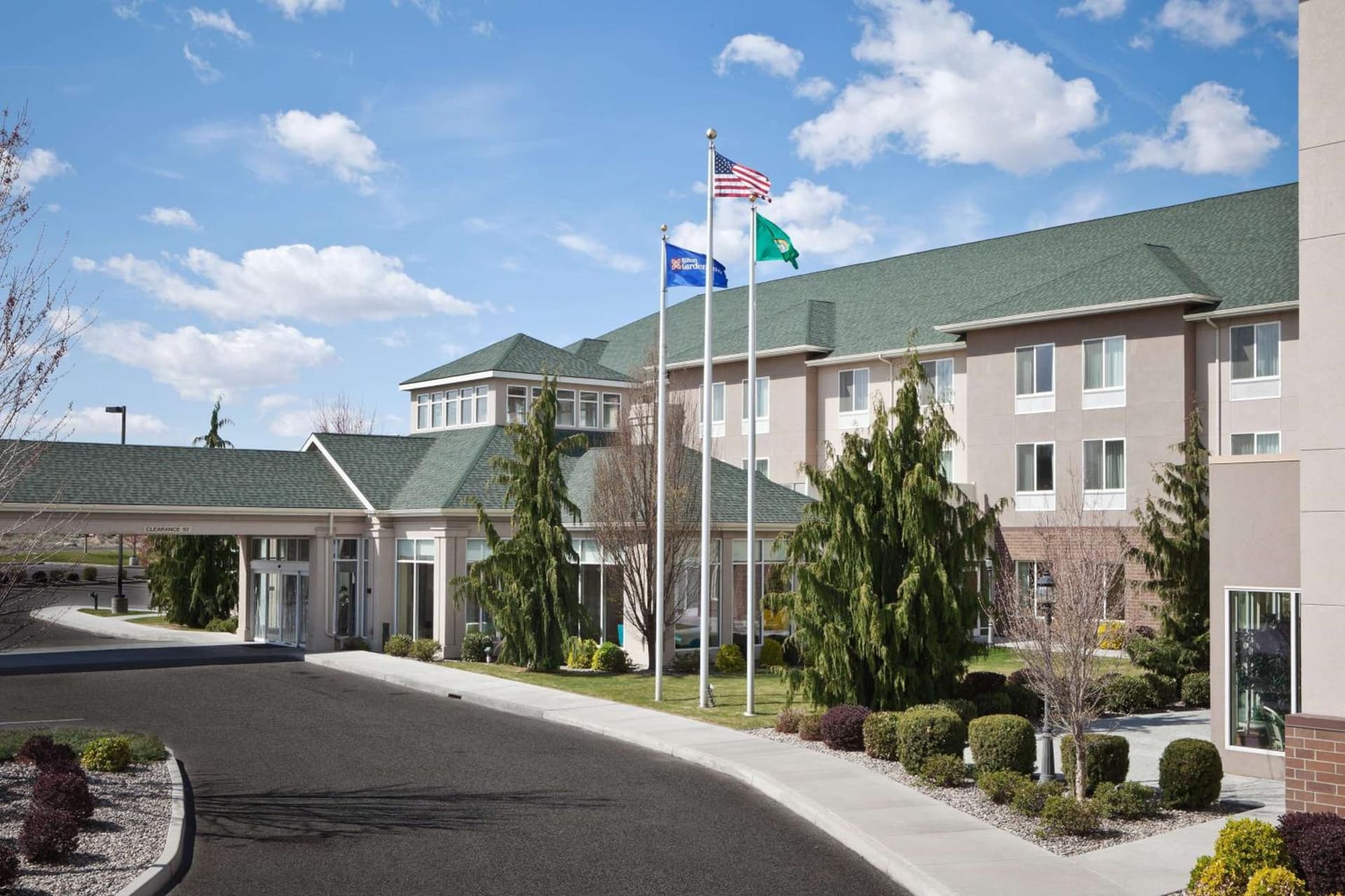 Hilton Garden Inn Tri-Cities/Kennewick featured exterior or lobby in Kennewick, WA — similar hotel