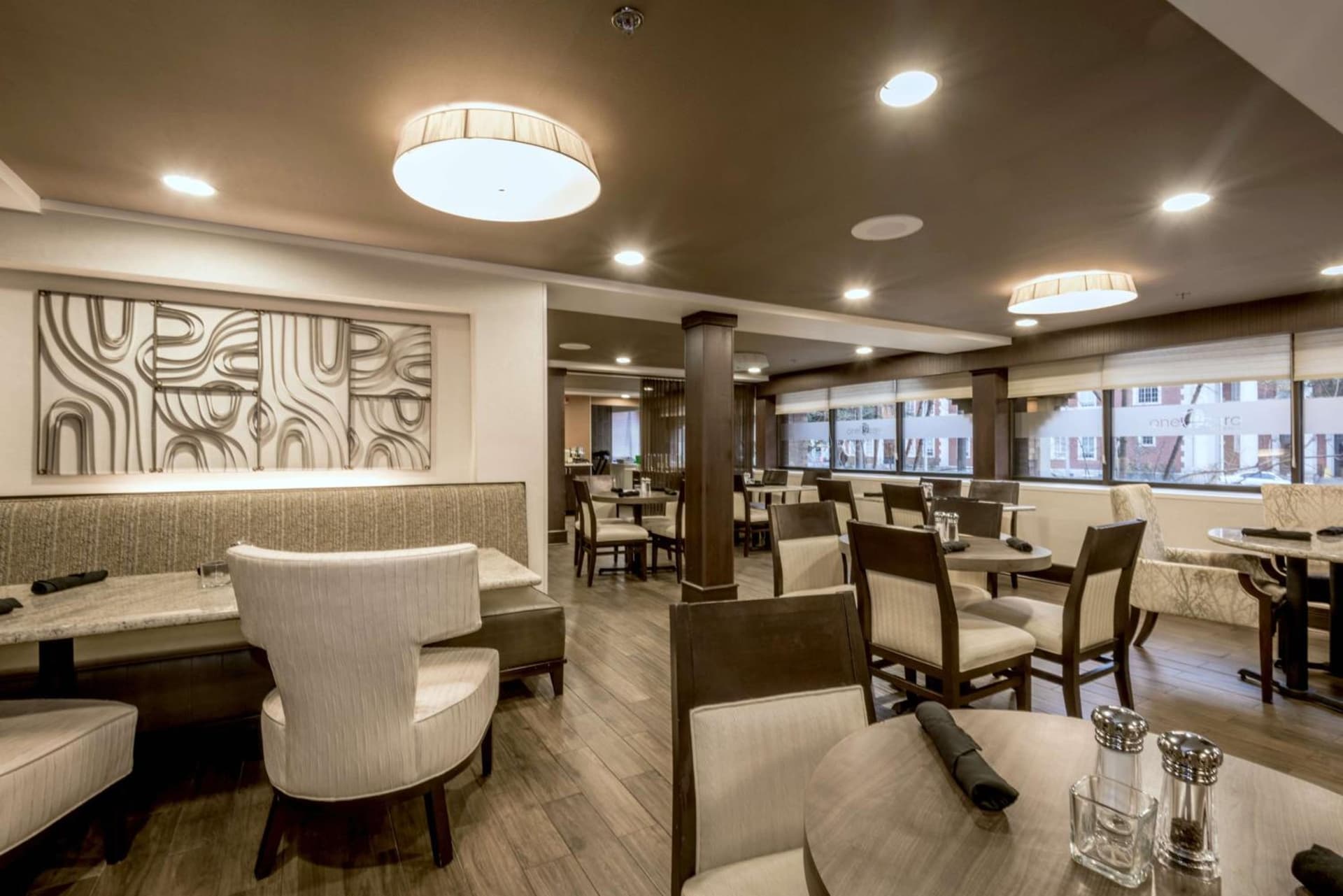 DoubleTree by Hilton Montgomery Downtown gallery photo in Montgomery, AL — image 59