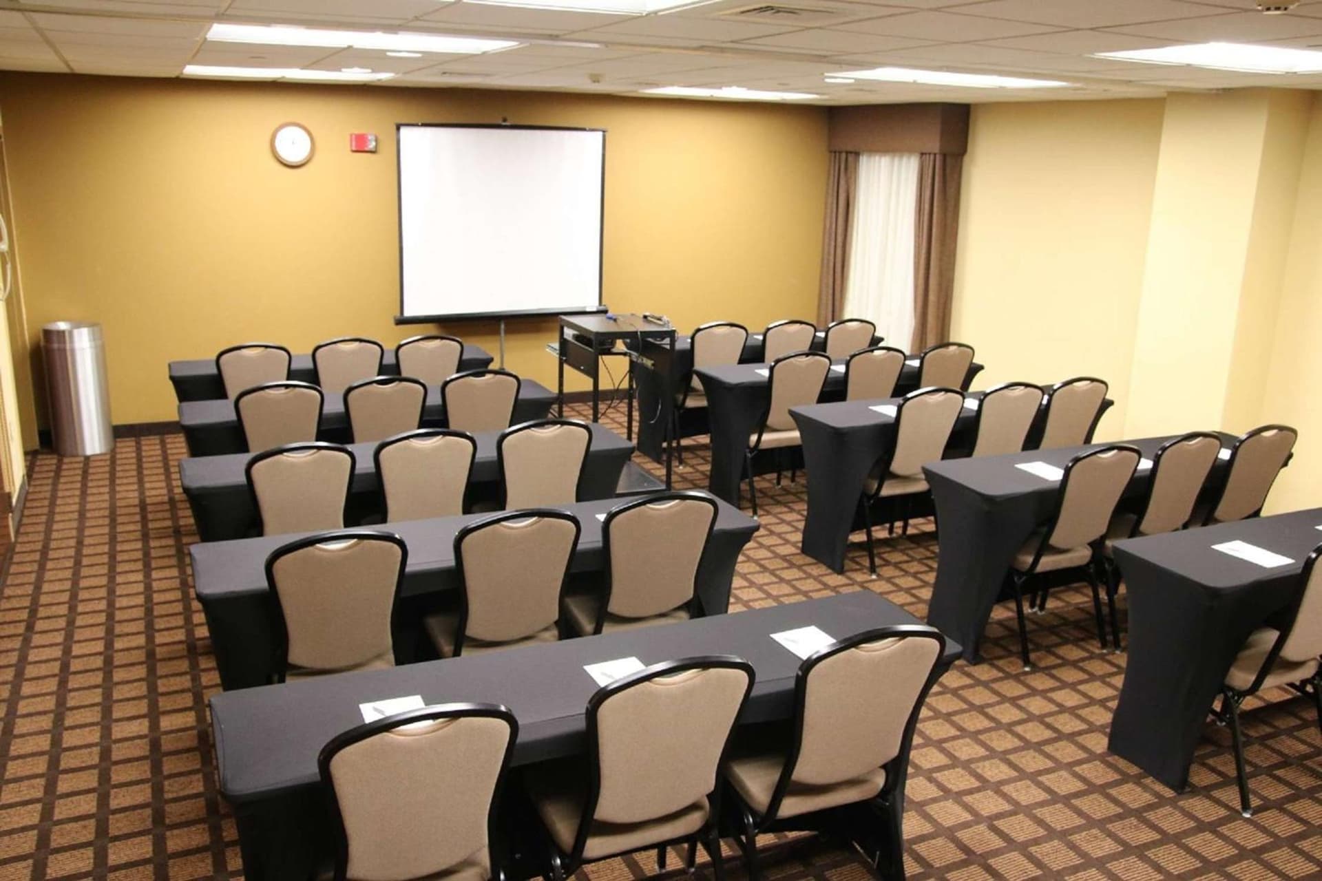 Hampton Inn Philadelphia-Great Valley gallery photo in Frazer, PA — image 30
