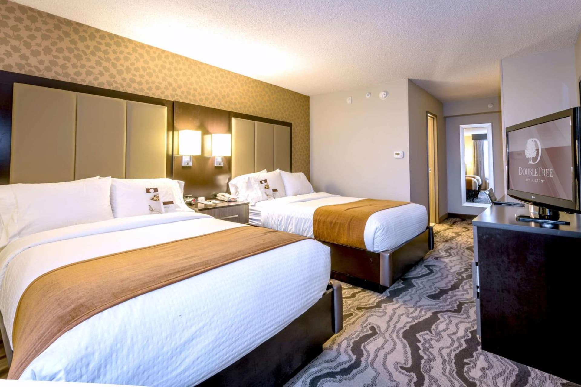 DoubleTree by Hilton Montgomery Downtown gallery photo in Montgomery, AL — image 9